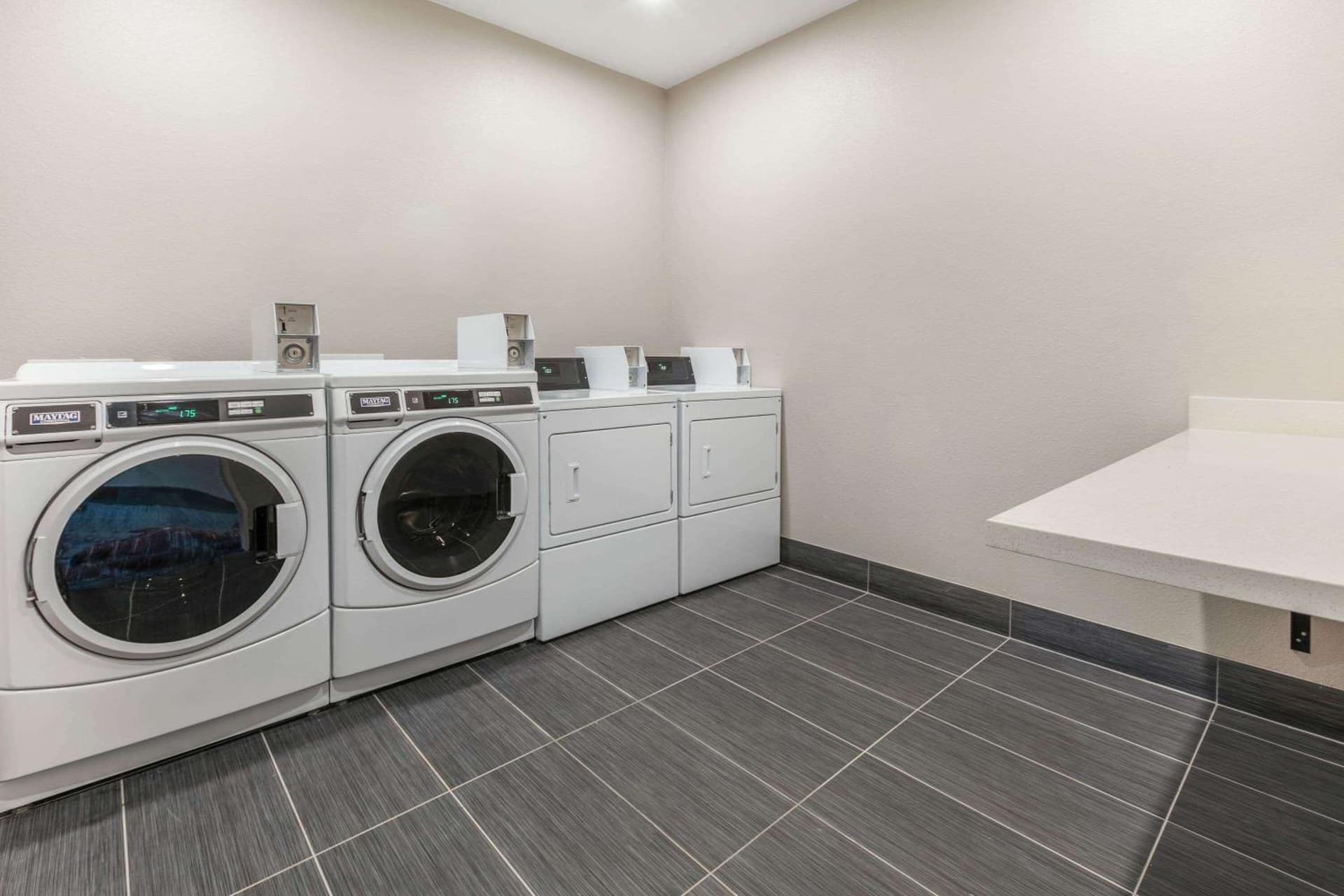 La Quinta Inn & Suites by Wyndham Lewisville gallery photo in Lewisville, TX — image 44