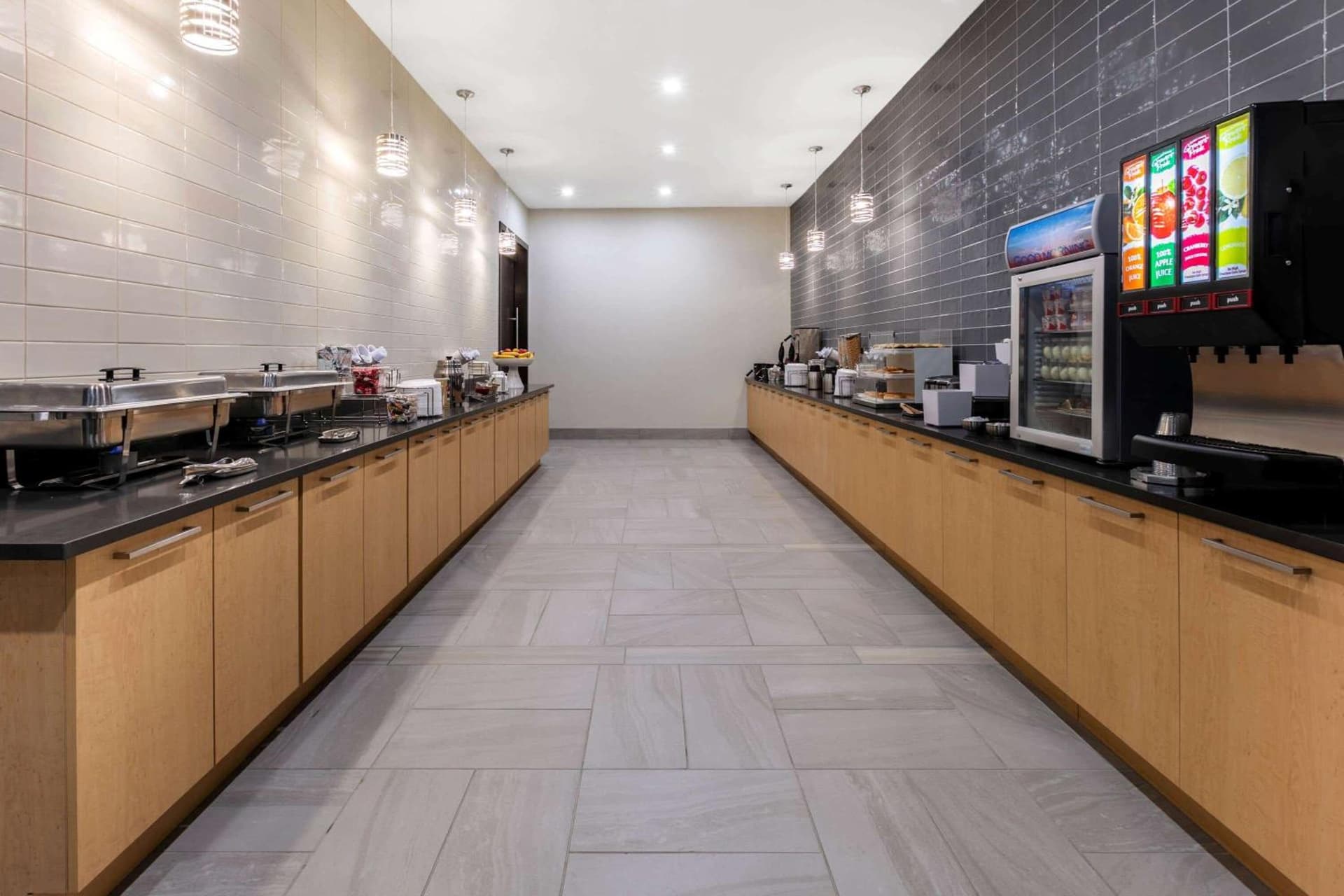 La Quinta Inn & Suites by Wyndham Lewisville gallery photo in Lewisville, TX — image 24