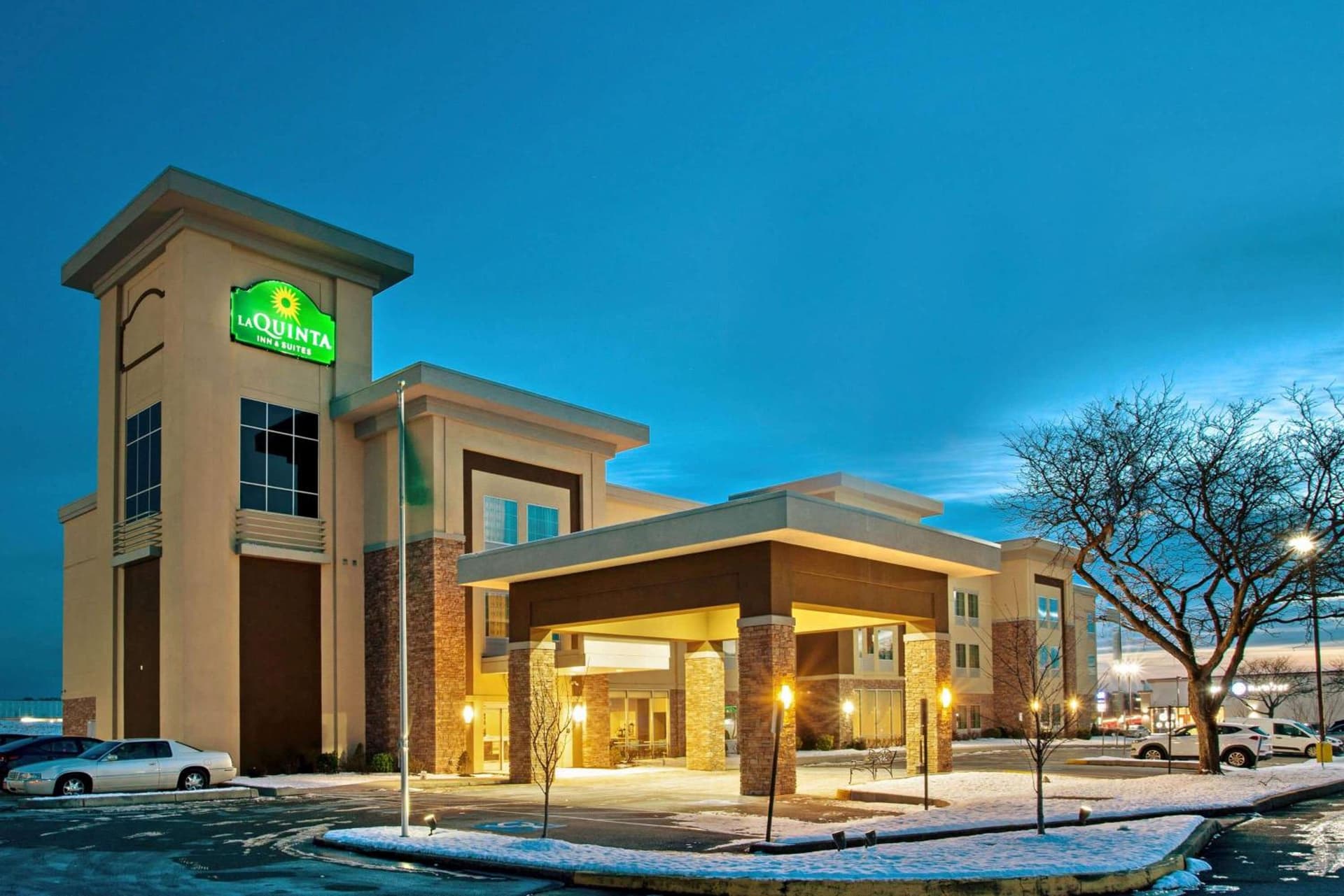 La Quinta by Wyndham York featured exterior or lobby in York, PA — similar hotel