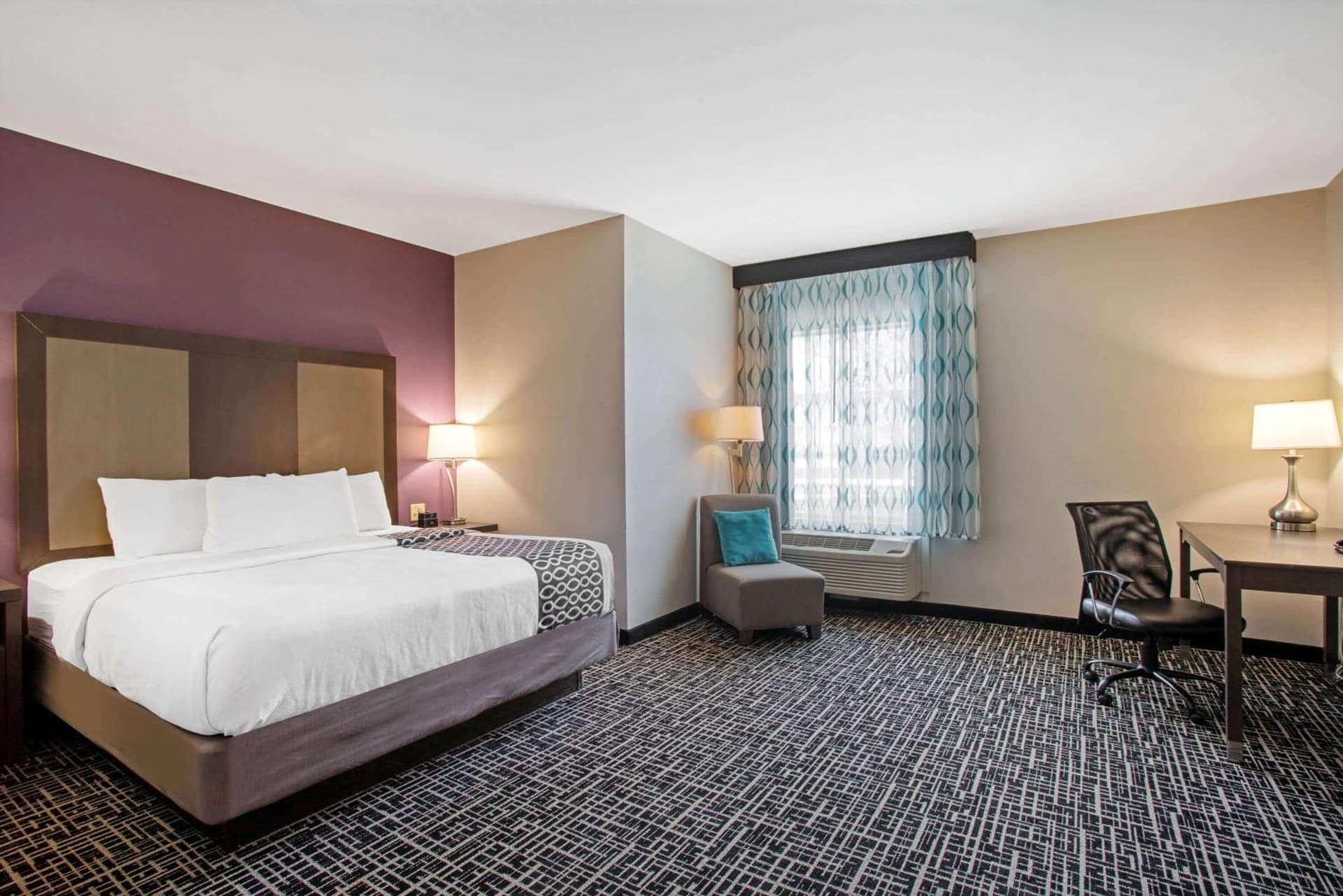 La Quinta by Wyndham York gallery photo in York, PA — image 33