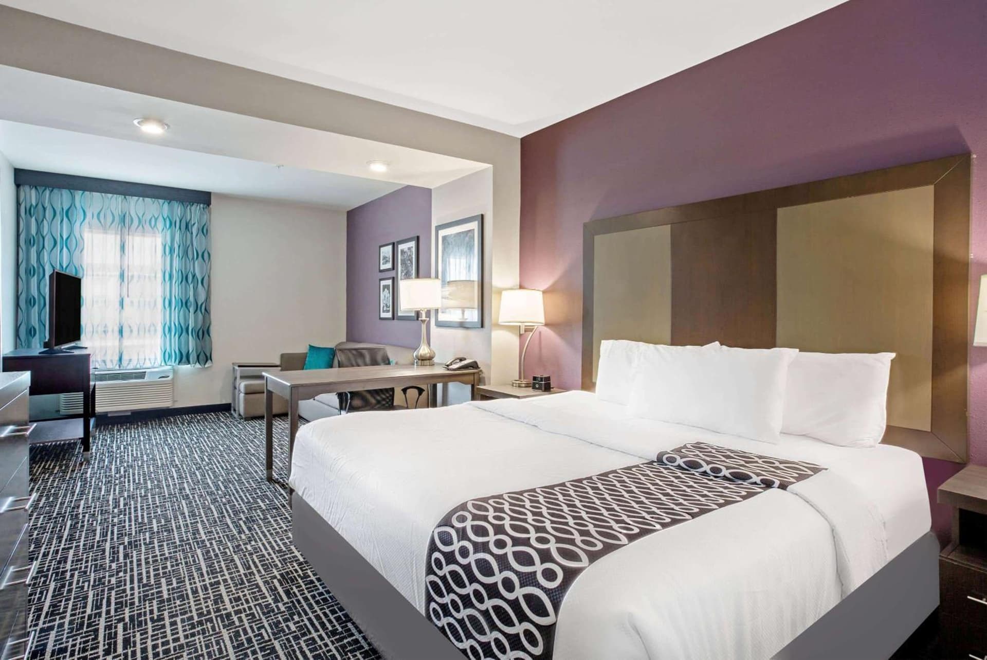 La Quinta by Wyndham York gallery photo in York, PA — image 35