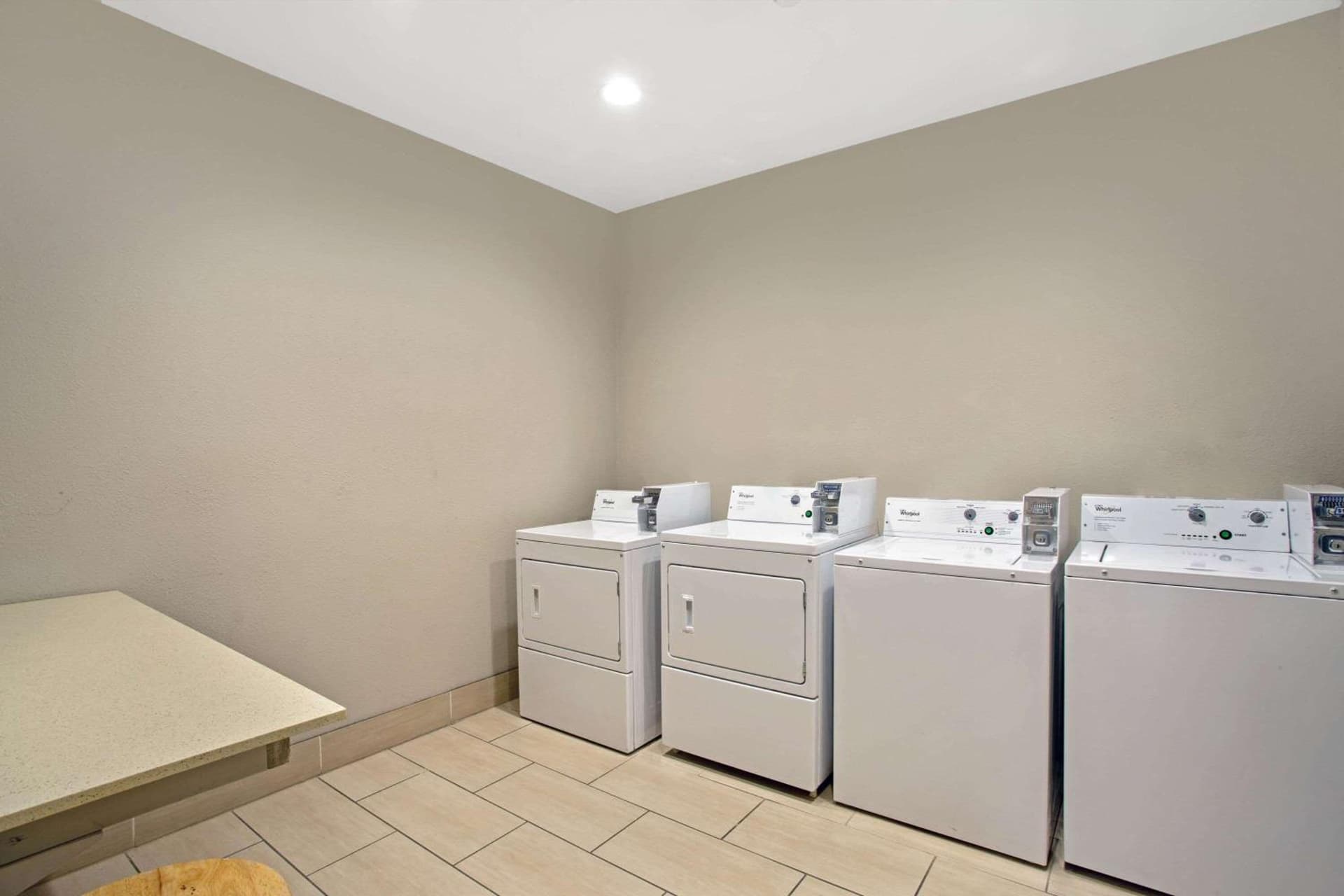 La Quinta by Wyndham York gallery photo in York, PA — image 14