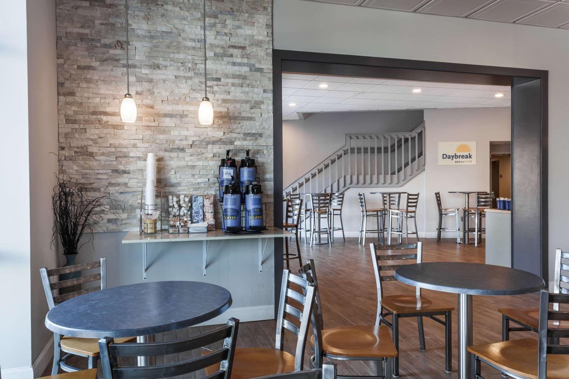 Days Inn & Suites by Wyndham Lancaster Amish Country gallery photo in Lancaster, PA — image 14