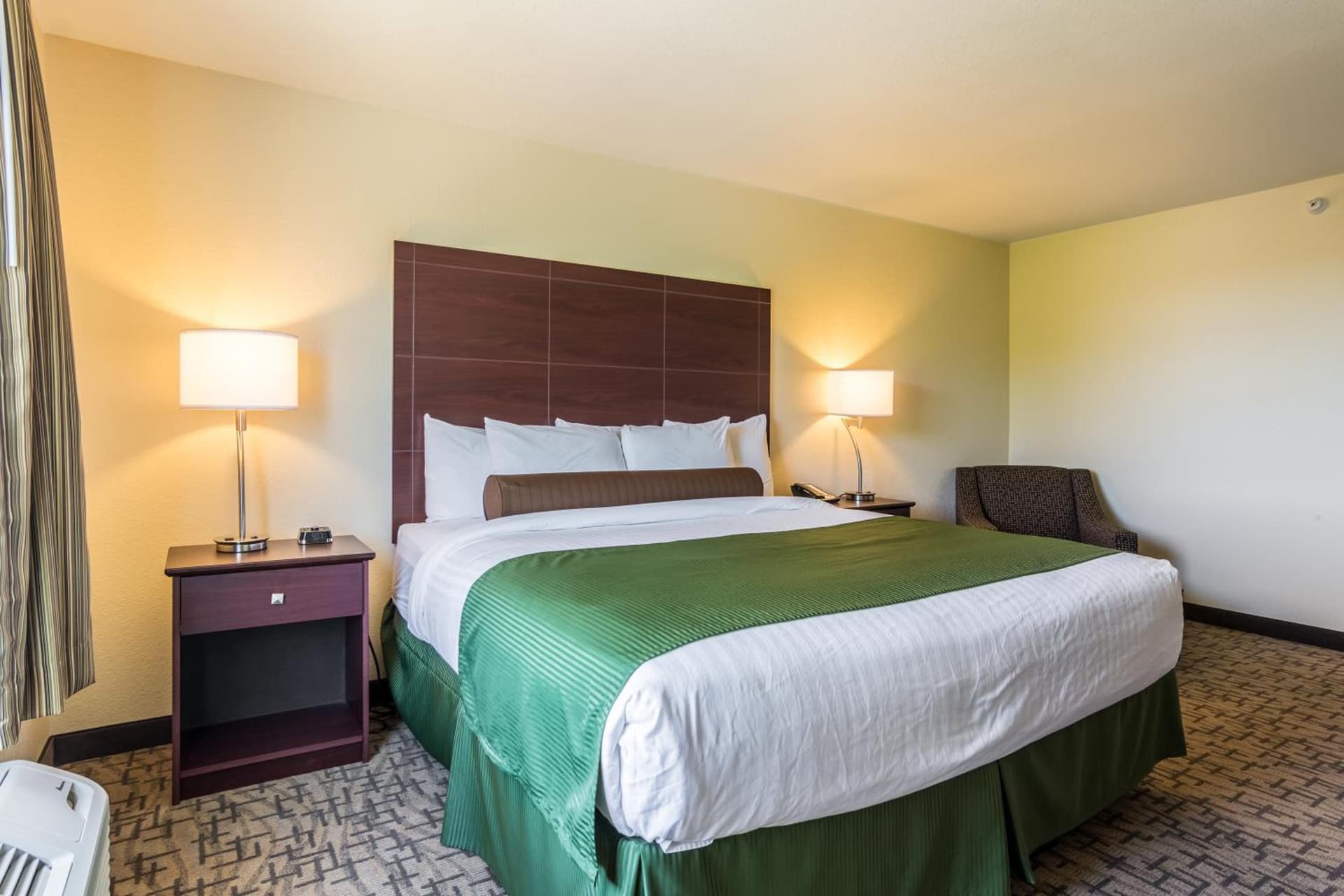 Cobblestone Hotel & Suites - Erie interior in Erie, PA — gallery photo 2