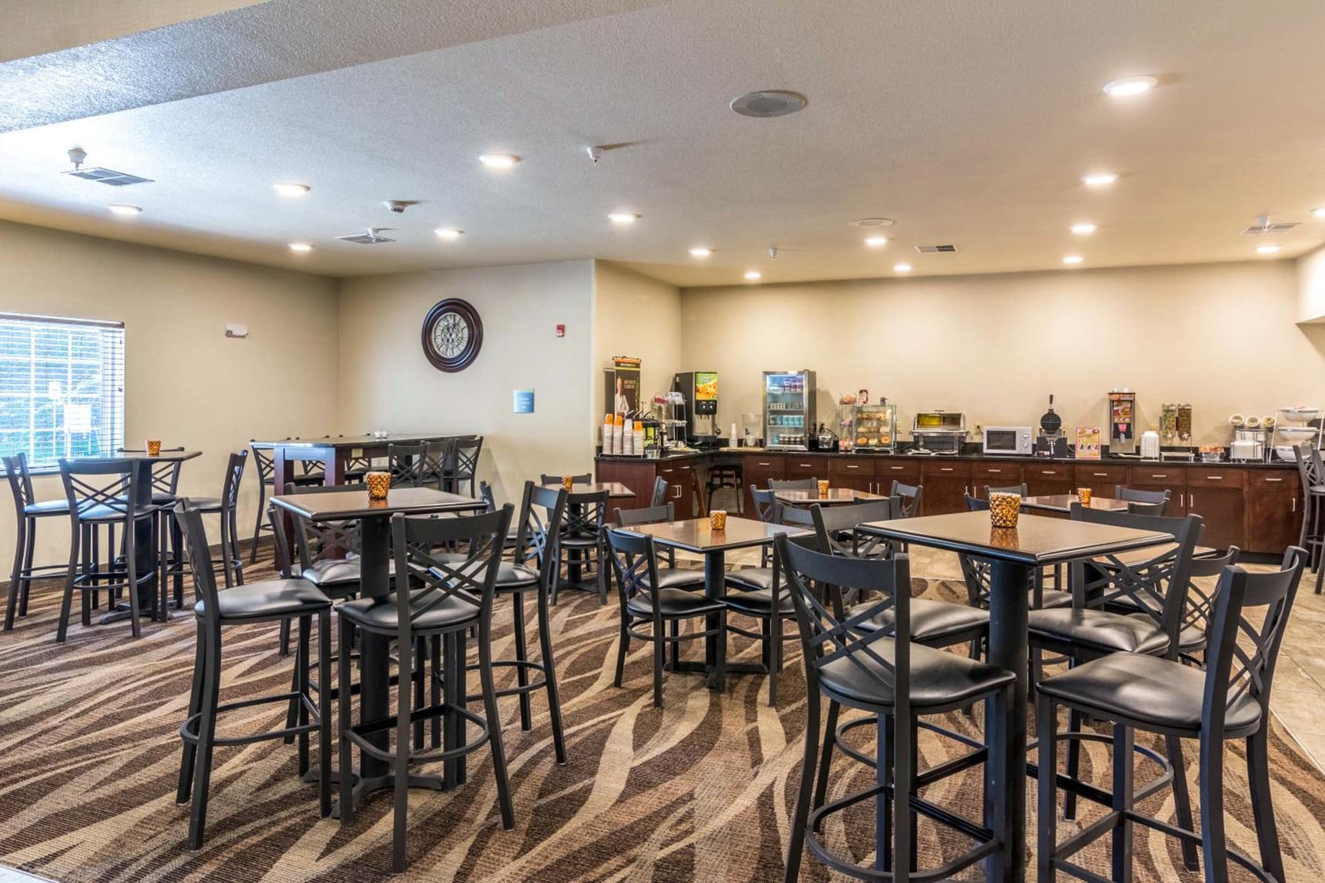 Cobblestone Hotel & Suites - Erie property views in Erie, PA — gallery photo 3