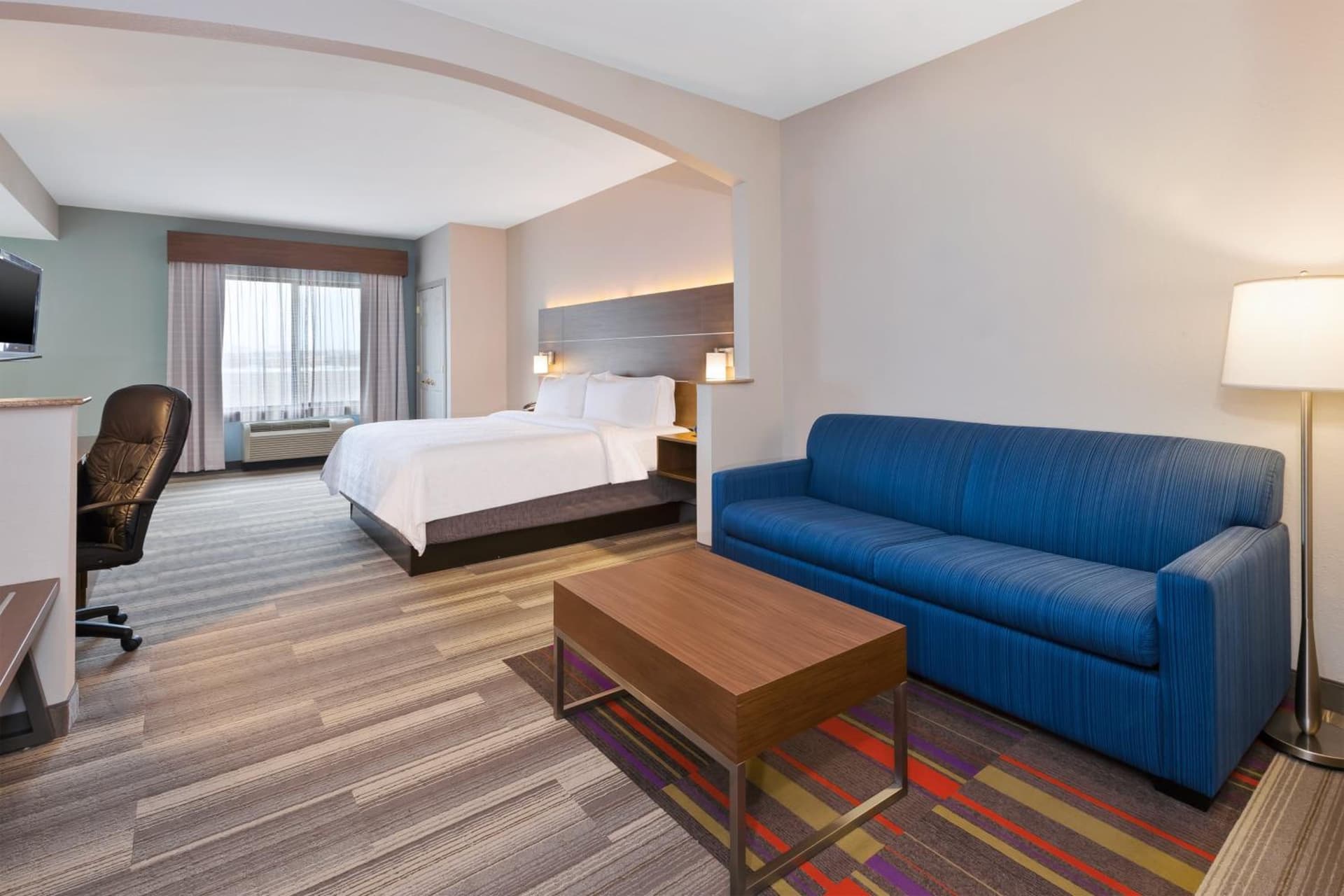 Holiday Inn Express Hotel & Suites Warminster-Horsham by IHG gallery photo in Warminster, PA — image 41