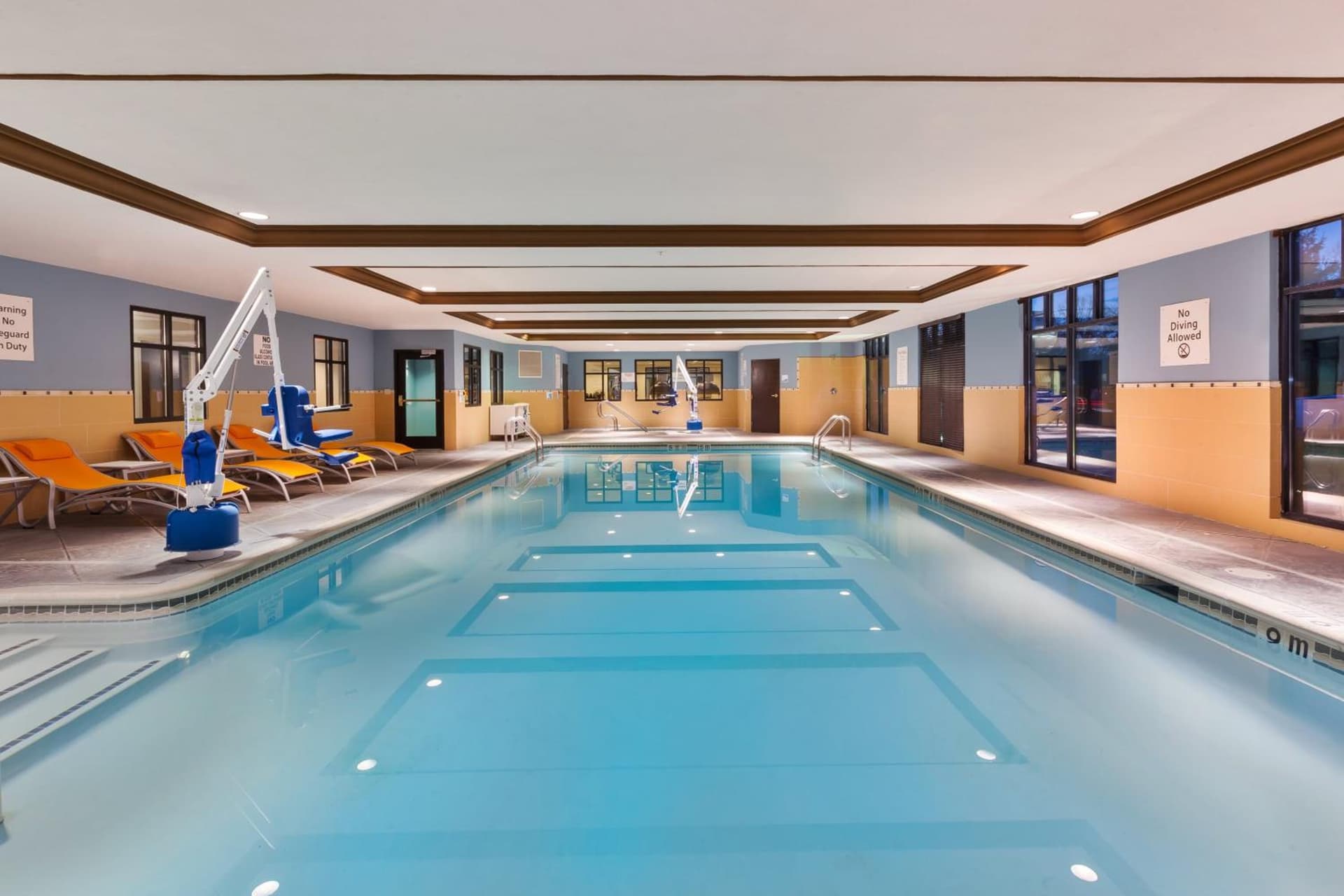 Holiday Inn Express Hotel & Suites Warminster-Horsham by IHG gallery photo in Warminster, PA — image 20