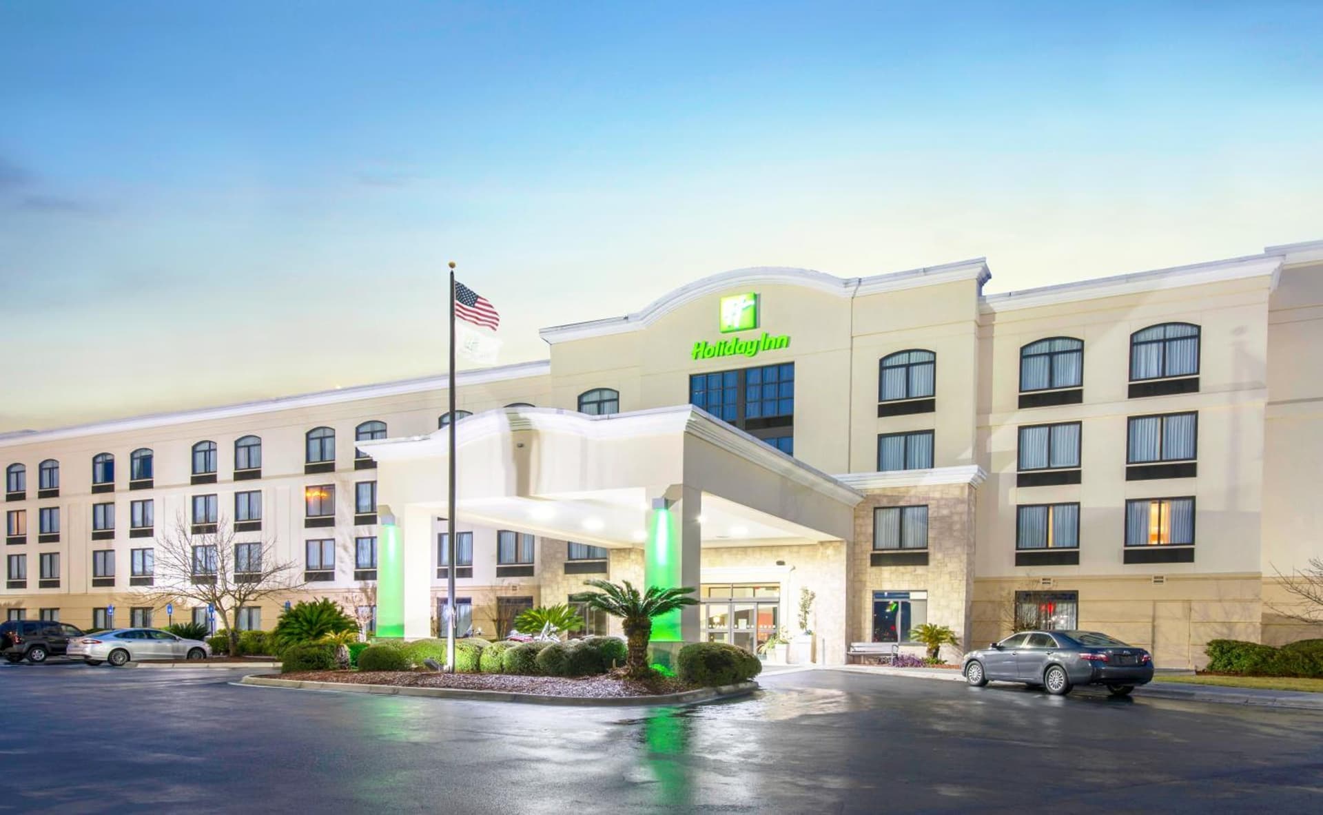 Holiday Inn Savannah South - I-95 Gateway by IHG interior in Savannah, GA — gallery photo 2