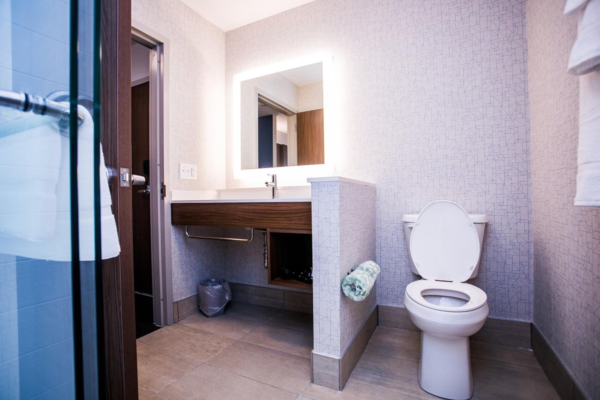 Holiday Inn Express & Suites Rehoboth Beach by IHG gallery photo in Rehoboth Beach, DE — image 70
