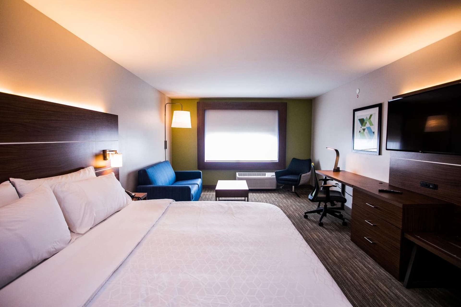 Holiday Inn Express & Suites Rehoboth Beach by IHG gallery photo in Rehoboth Beach, DE — image 7