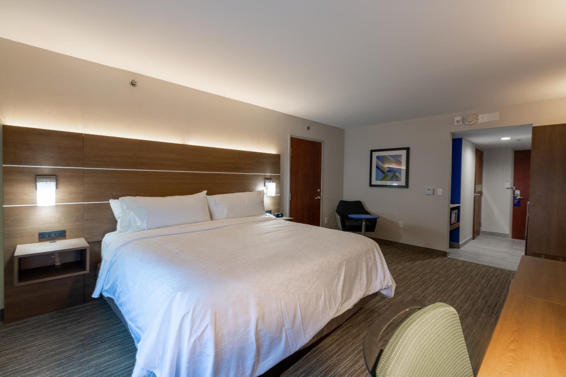 Holiday Inn Express & Suites Arlington North – Stadium Area by IHG gallery photo in Arlington, TX — image 25