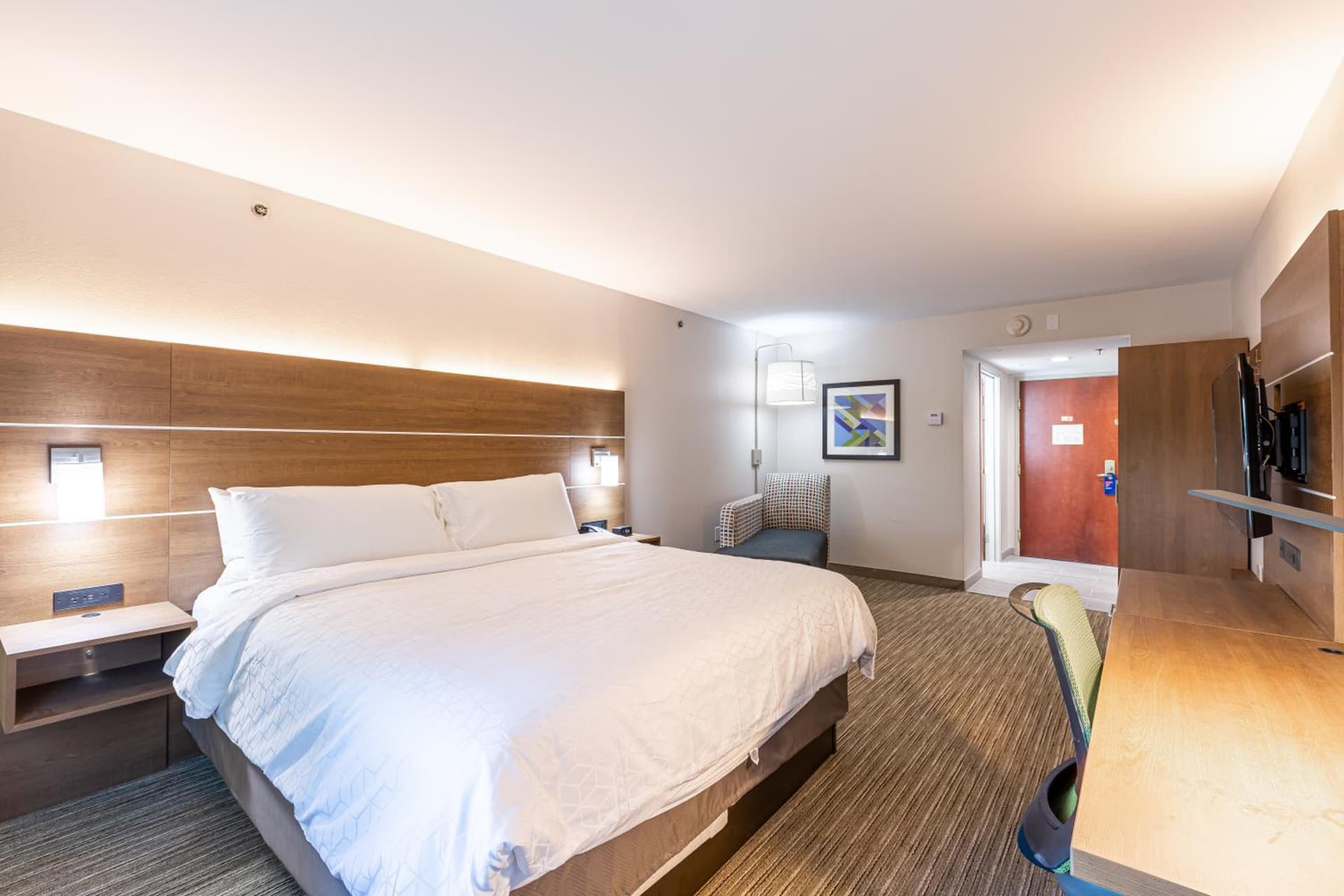 Holiday Inn Express & Suites Arlington North – Stadium Area by IHG gallery photo in Arlington, TX — image 58