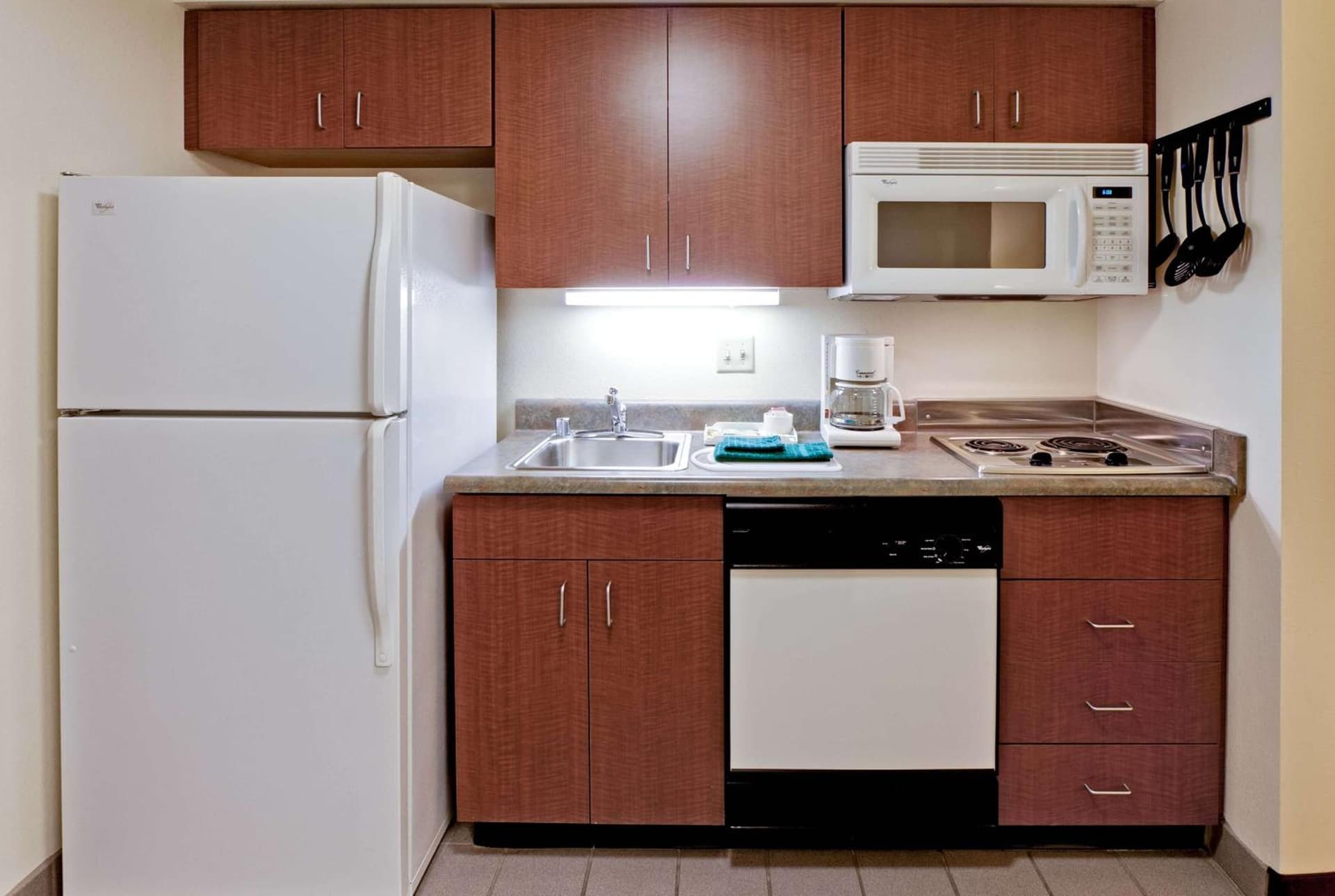 Hawthorn Suites by Wyndham Louisville East gallery photo in Louisville, KY — image 22