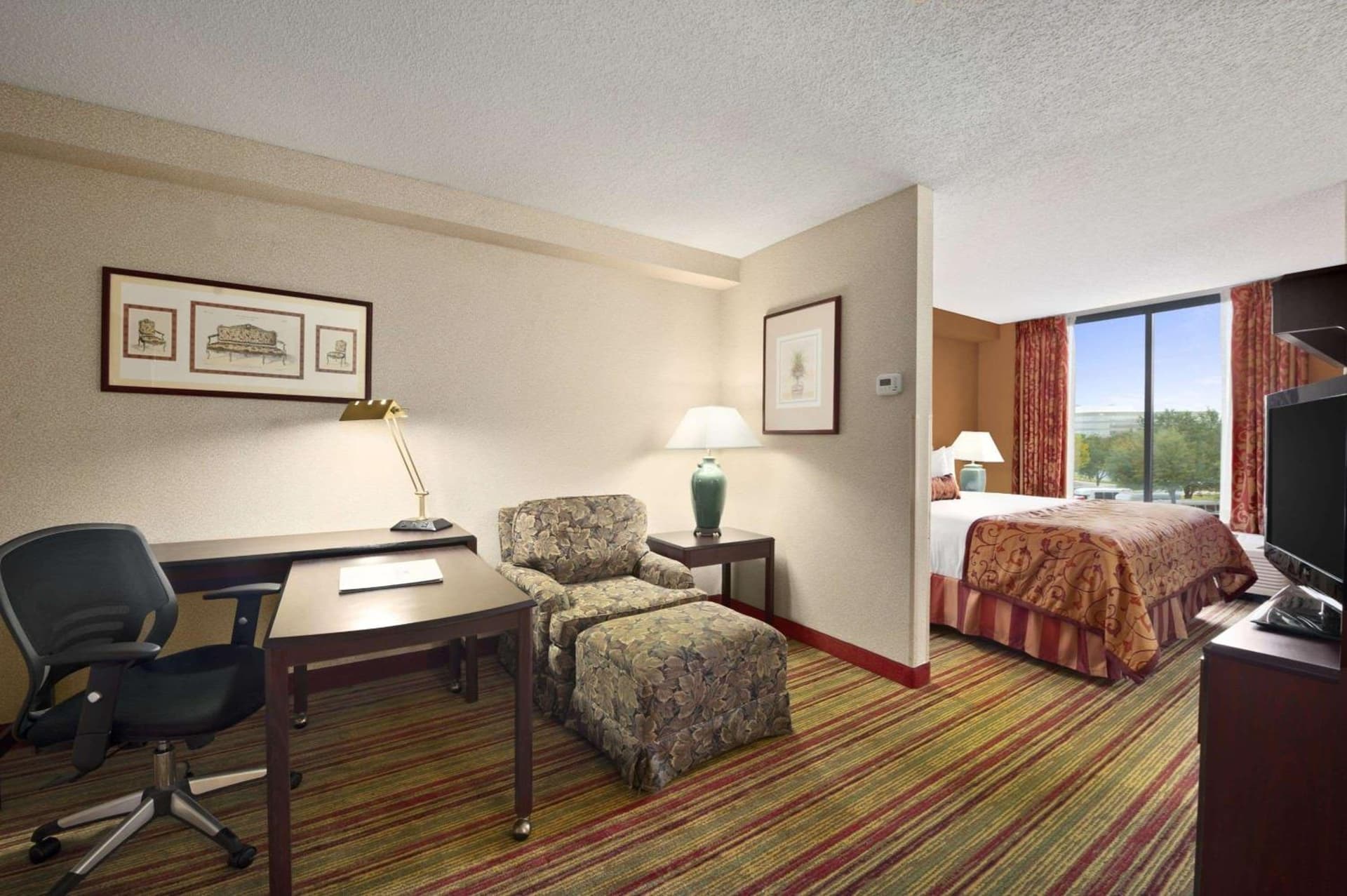 Ramada by Wyndham Suites Orlando Airport- Free Airport Shuttle gallery photo in Orlando, FL — image 30