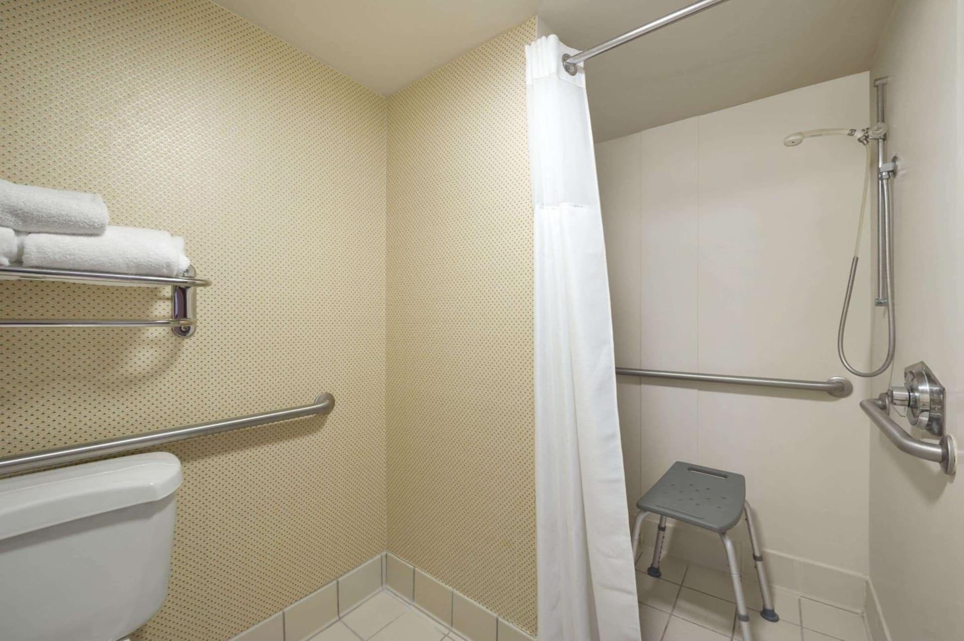 Ramada by Wyndham Suites Orlando Airport- Free Airport Shuttle gallery photo in Orlando, FL — image 53