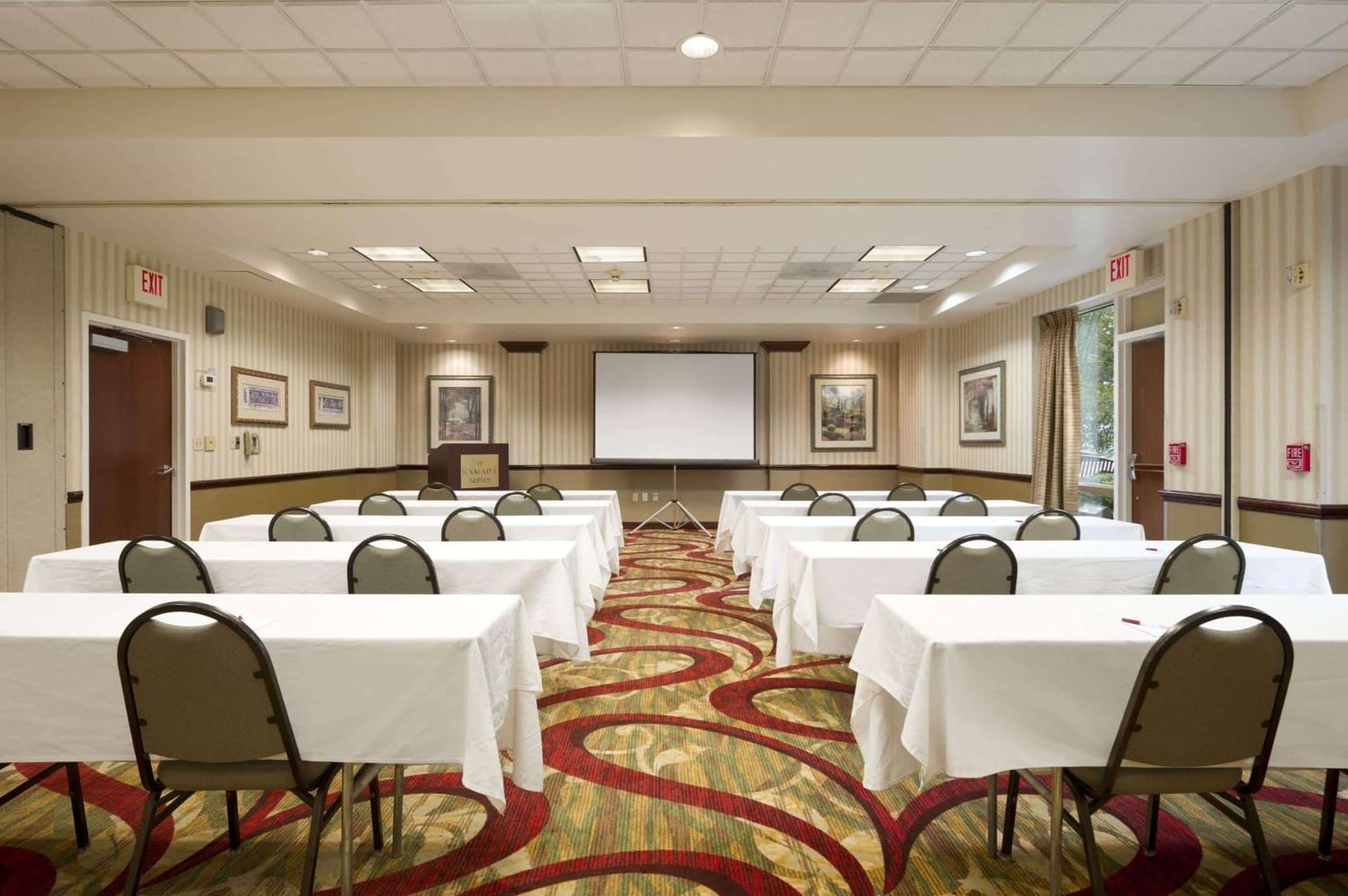 Ramada by Wyndham Suites Orlando Airport- Free Airport Shuttle gallery photo in Orlando, FL — image 19
