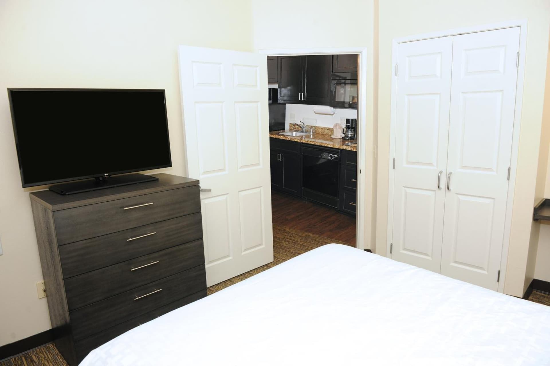 Candlewood Suites Santa Maria by IHG gallery photo in Santa Maria, CA — image 35