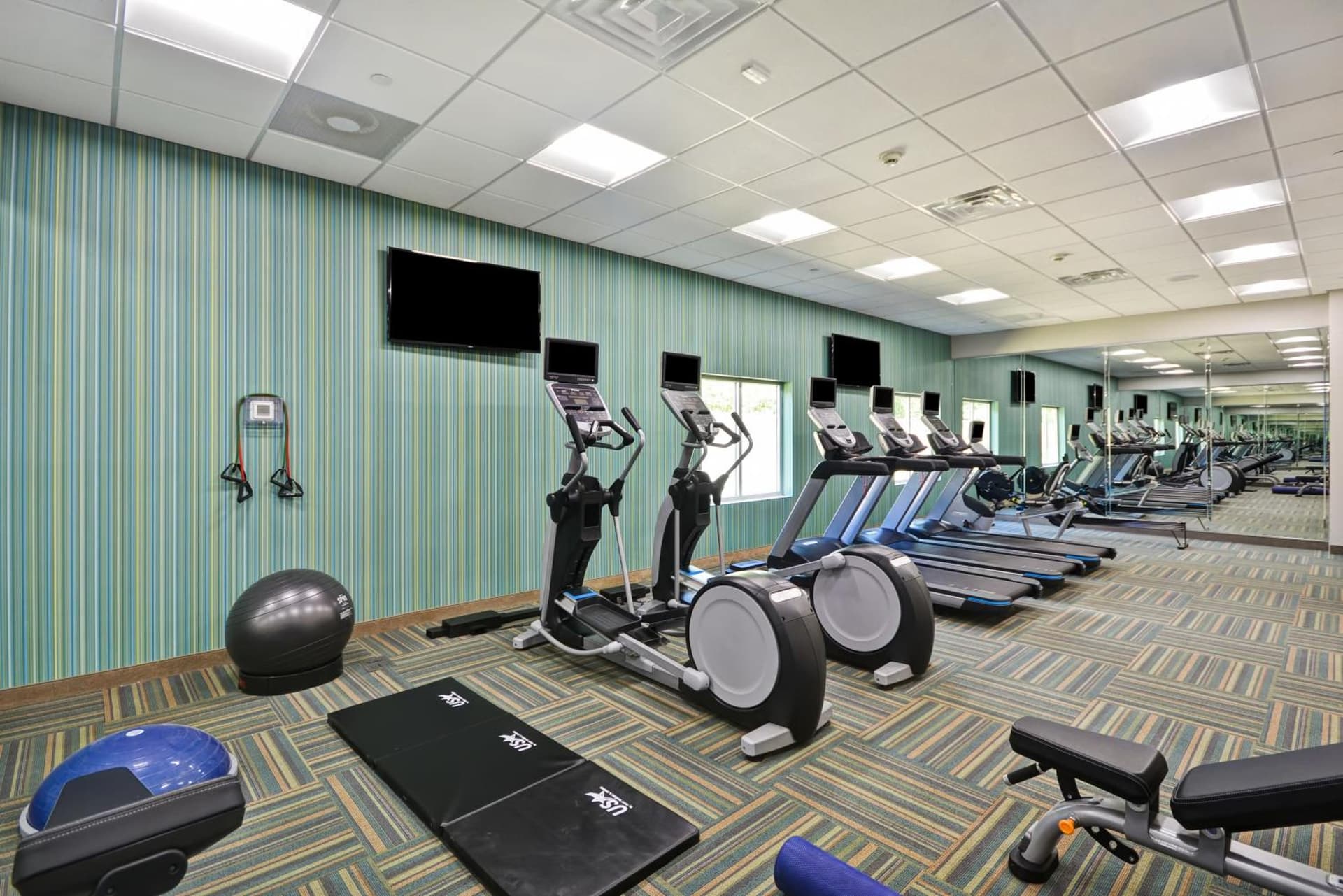 Holiday Inn Express & Suites - Houston NASA - Boardwalk Area by IHG gallery photo in Seabrook, TX — image 18