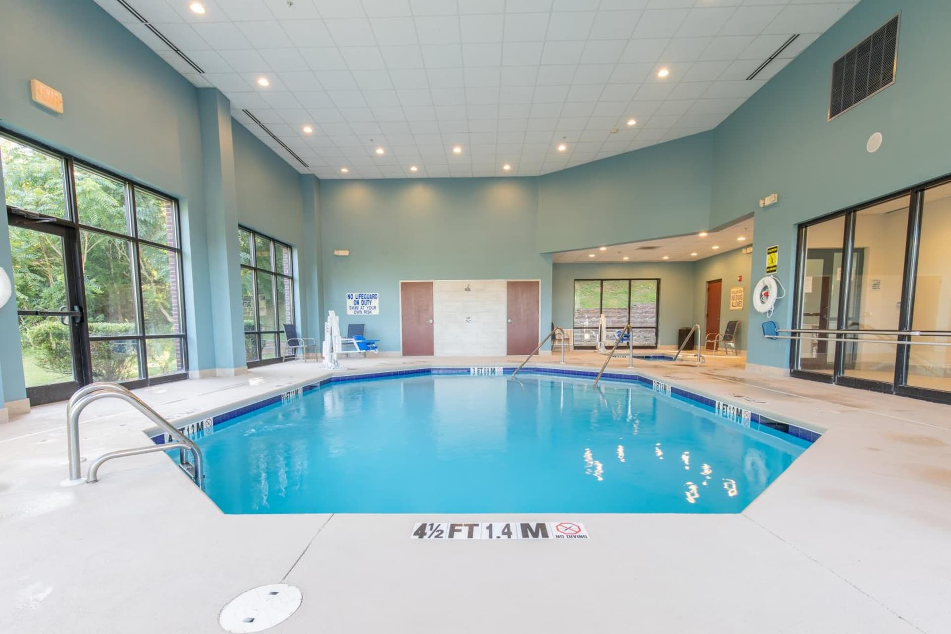 Holiday Inn Express Johnson City by IHG interior in Johnson City, TN — gallery photo 2