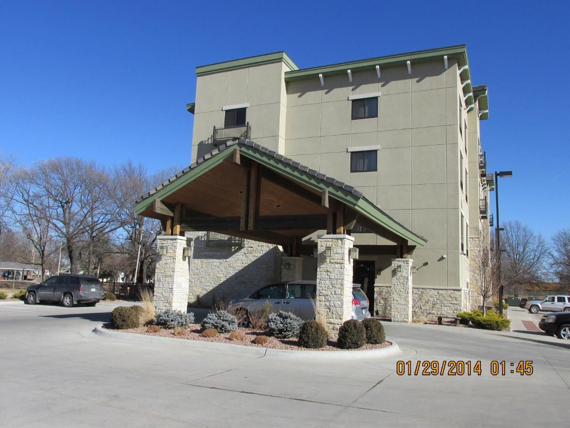 Parkwood Inn & Suites property views in Manhattan, KS — gallery photo 3