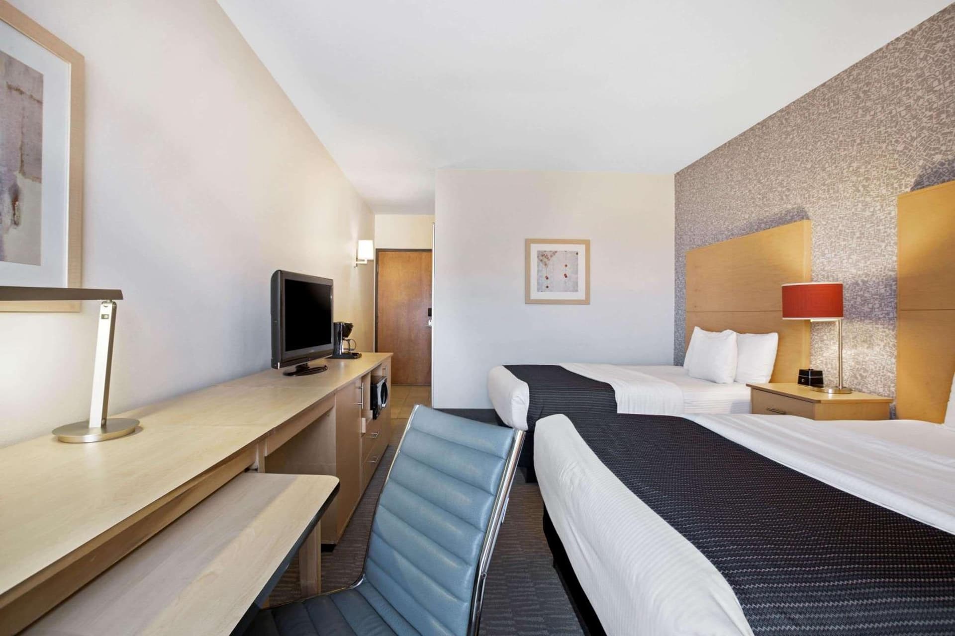 La Quinta by Wyndham Austin NW/Lakeline Mall gallery photo in Cedar Park, TX — image 41