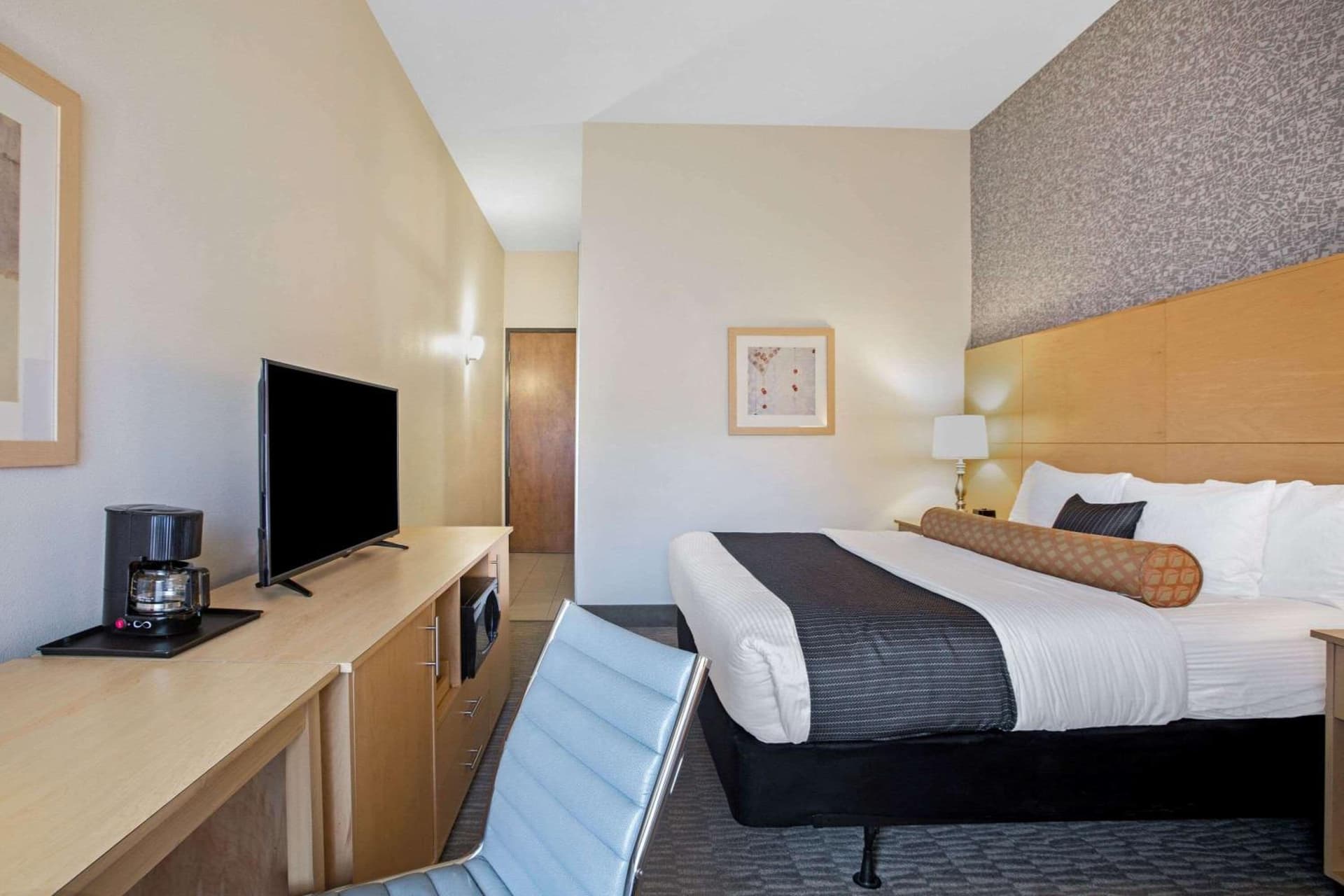 La Quinta by Wyndham Austin NW/Lakeline Mall gallery photo in Cedar Park, TX — image 12
