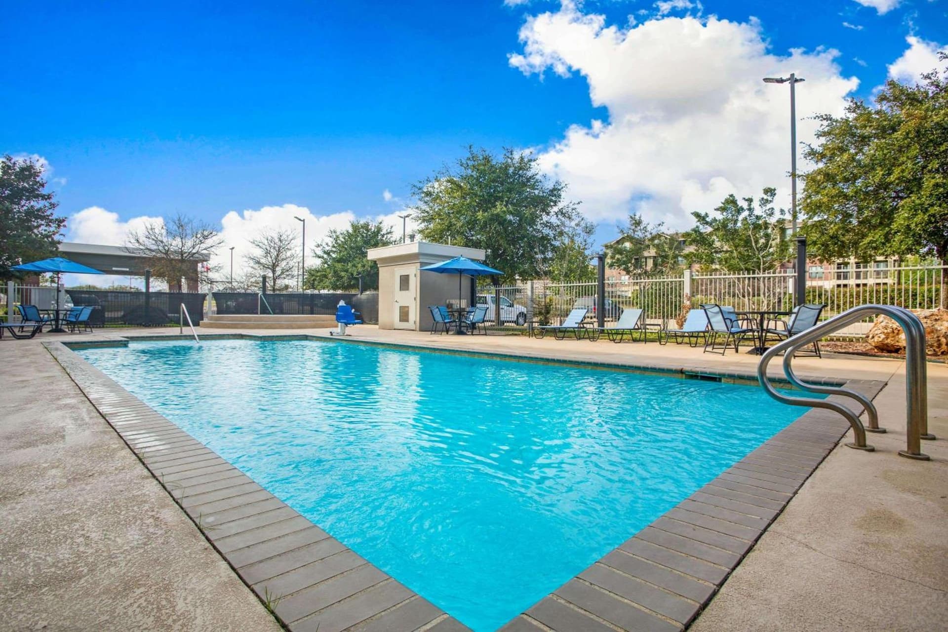 La Quinta by Wyndham Austin NW/Lakeline Mall gallery photo in Cedar Park, TX — image 4
