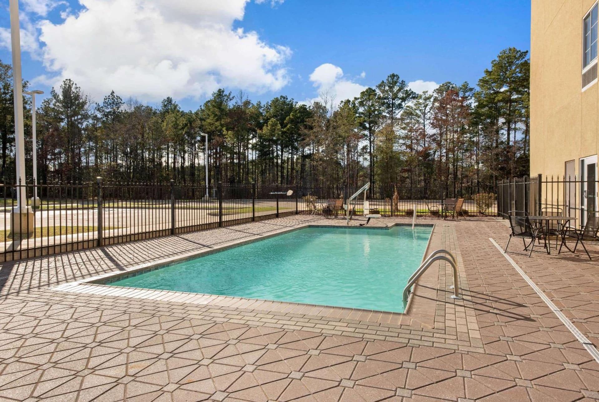 La Quinta by Wyndham West Monroe gallery photo in West Monroe, LA — image 29
