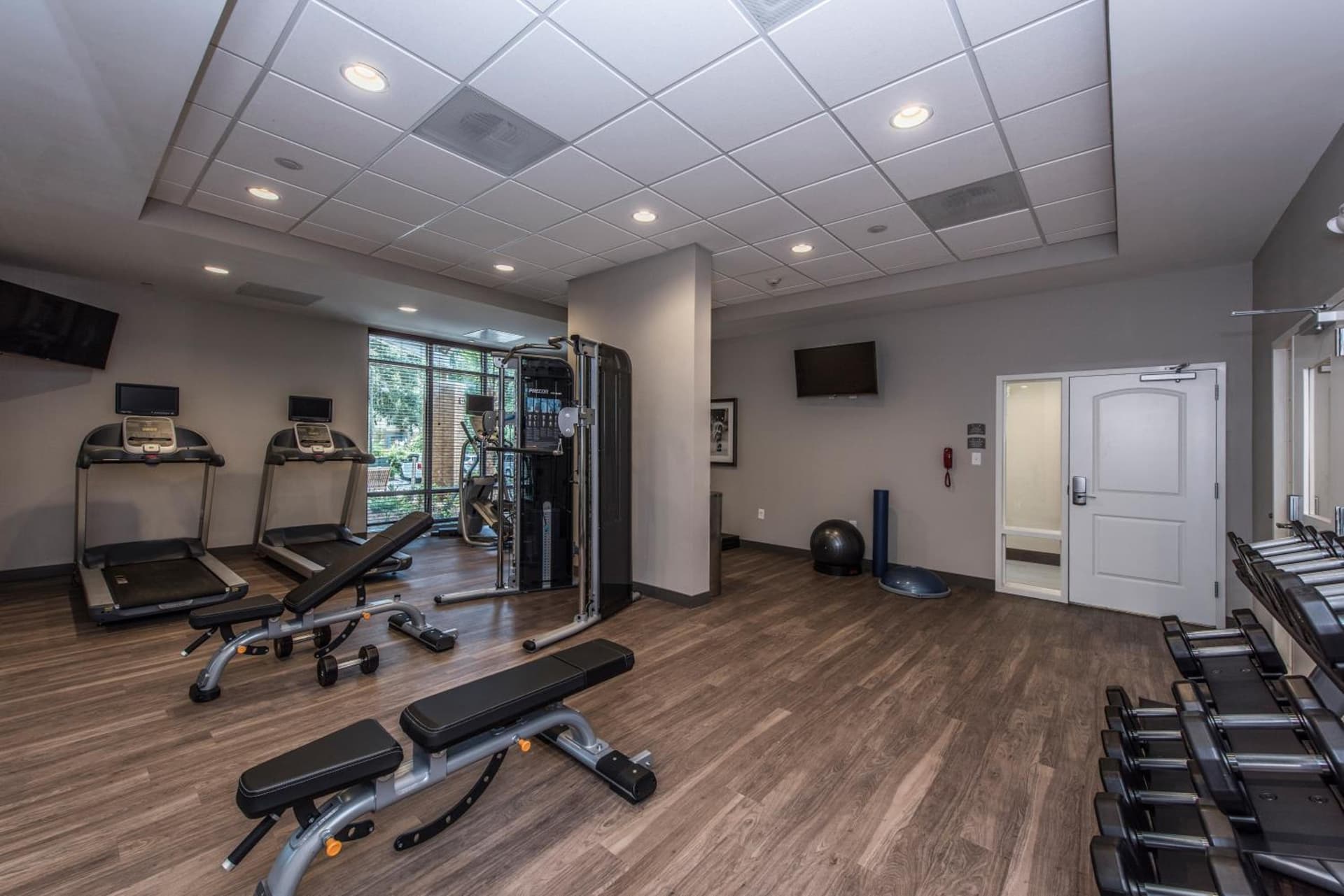 Staybridge Suites Charleston - Mount Pleasant by IHG gallery photo in Mount Pleasant, SC — image 31