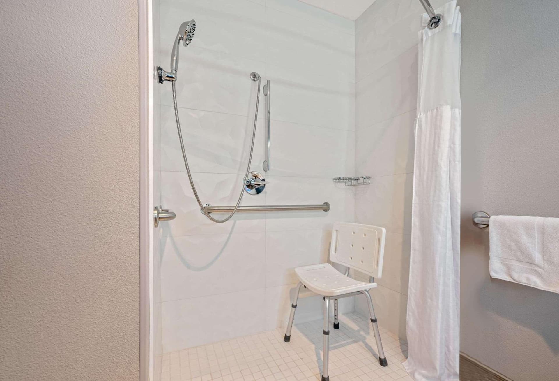 La Quinta by Wyndham Seattle Federal Way gallery photo in Federal Way, WA — image 7