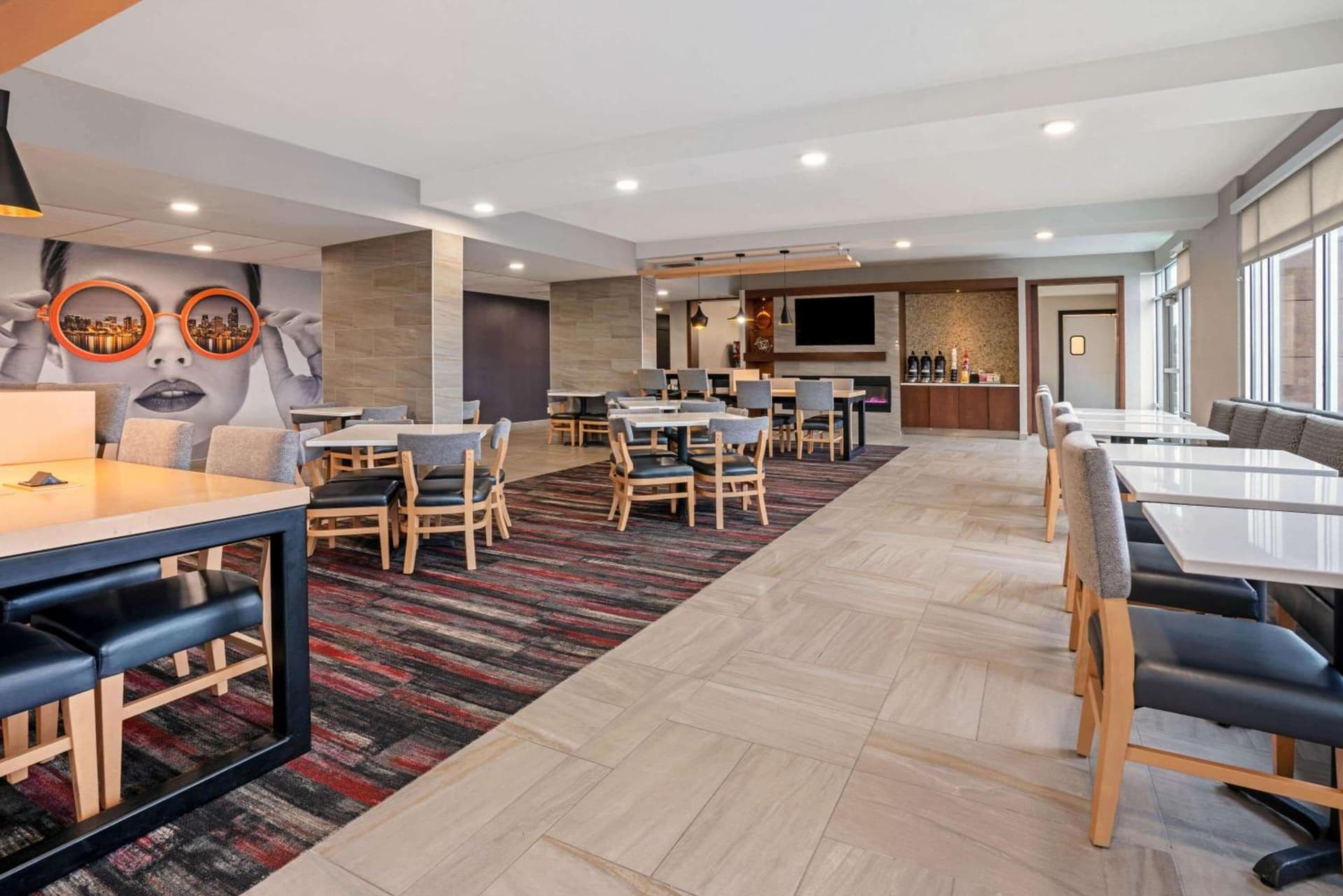 La Quinta by Wyndham Seattle Federal Way property views in Federal Way, WA — gallery photo 3