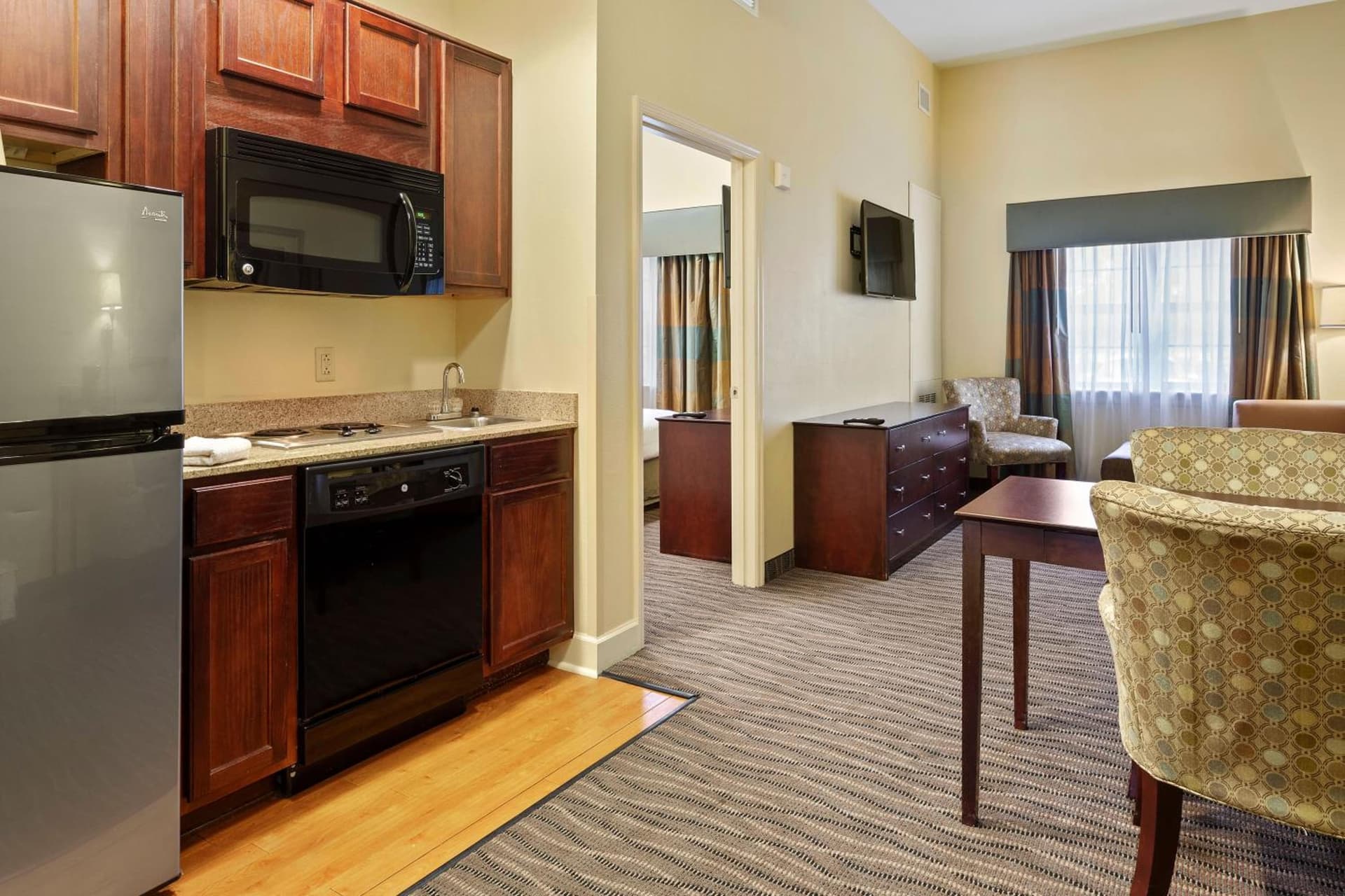 Extended Stay America Premier Suites Lakeland I4 gallery photo in Lakeland, FL — image 86