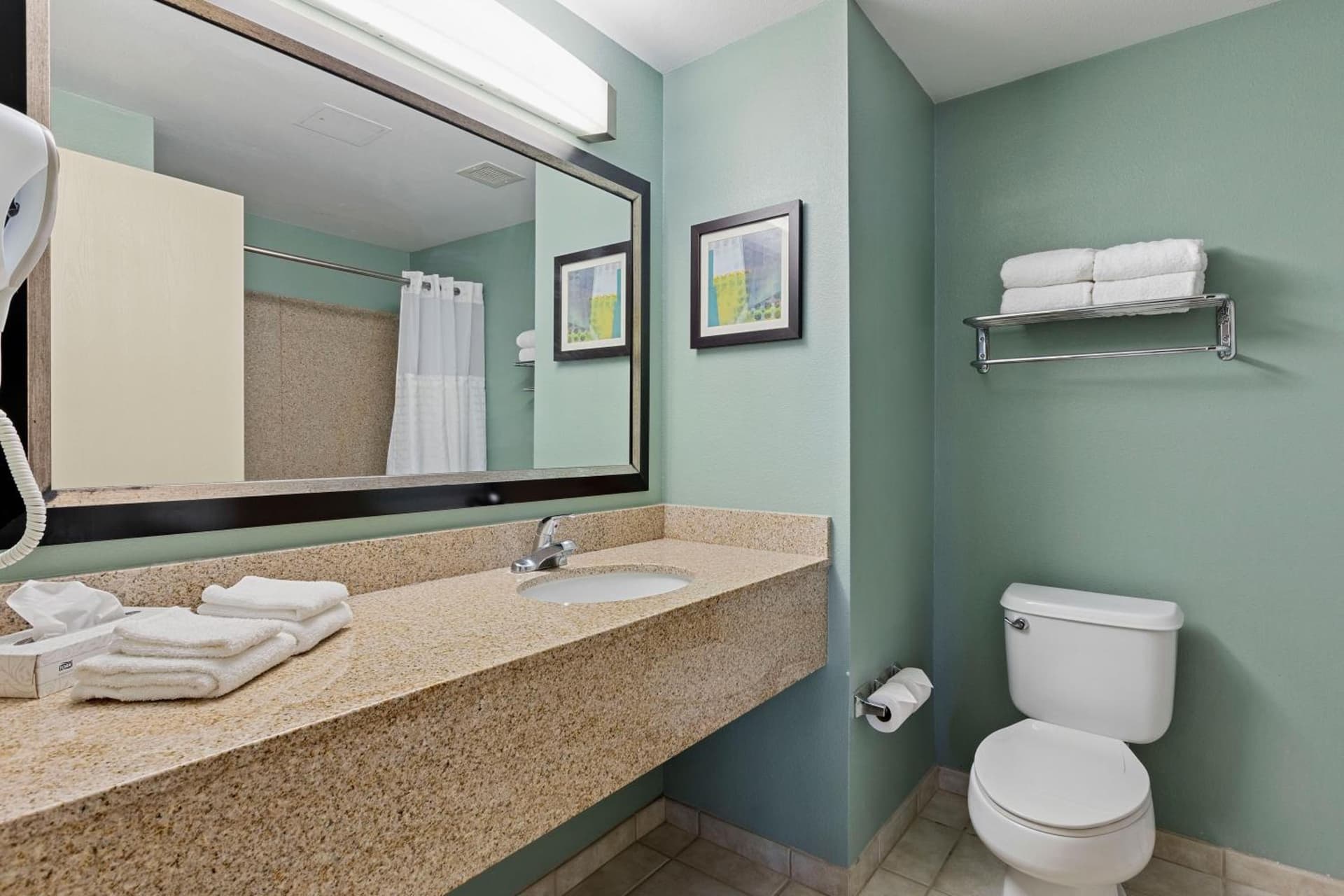 Extended Stay America Premier Suites Lakeland I4 gallery photo in Lakeland, FL — image 17