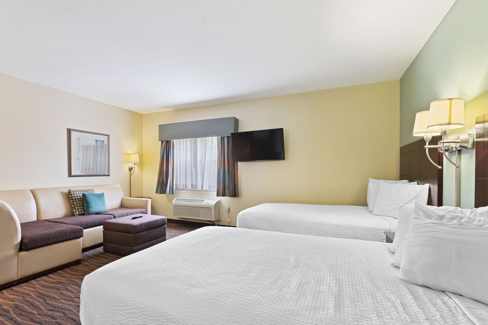 Extended Stay America Premier Suites Lakeland I4 gallery photo in Lakeland, FL — image 75