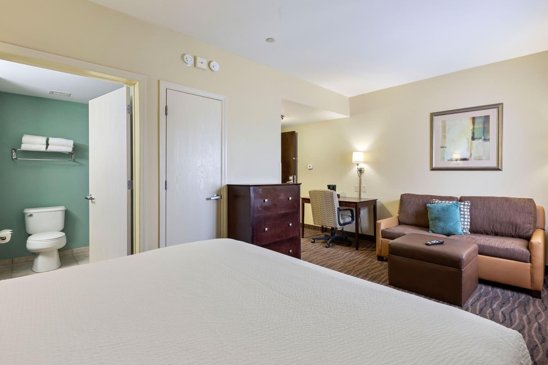 Extended Stay America Premier Suites Lakeland I4 gallery photo in Lakeland, FL — image 60