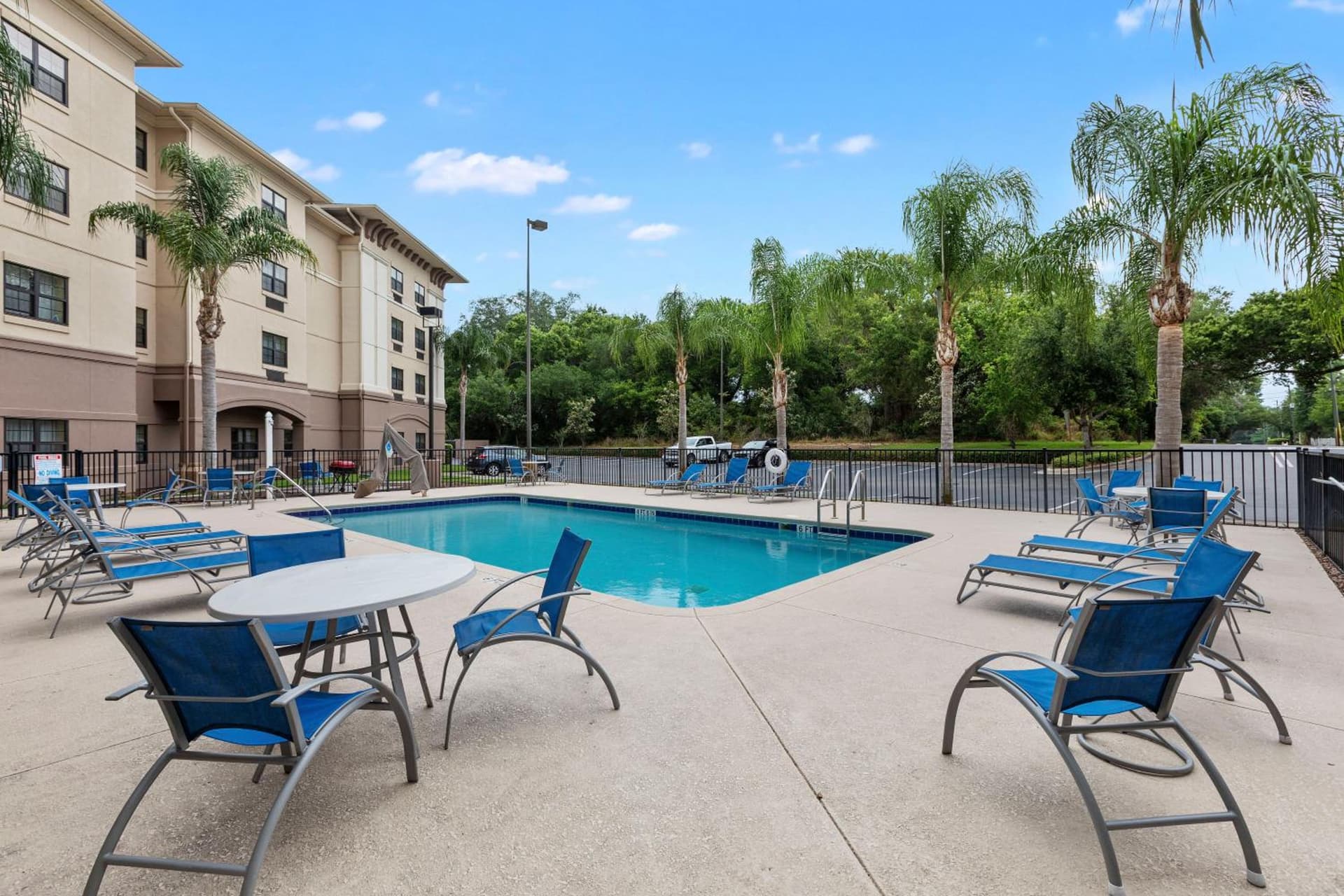 Extended Stay America Premier Suites Lakeland I4 gallery photo in Lakeland, FL — image 88