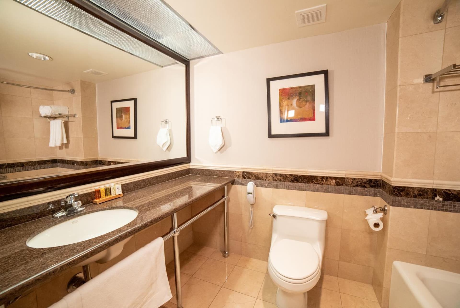 Oxford Palace Hotel interior in Los Angeles, CA — gallery photo 2