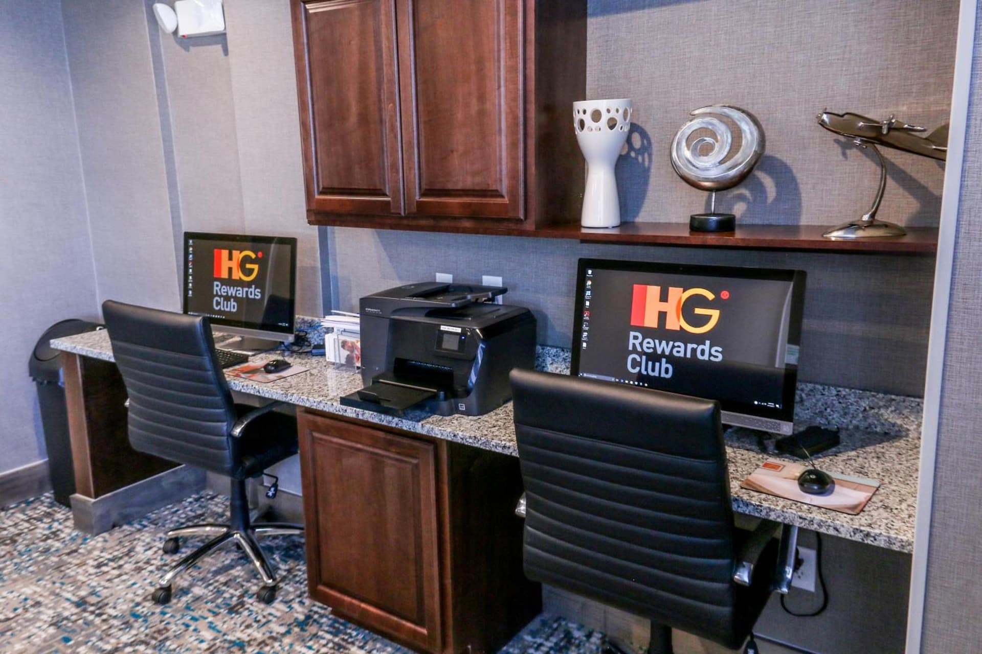 Holiday Inn & Suites Denver Tech Center-Centennial by IHG property views in Centennial, CO — gallery photo 3