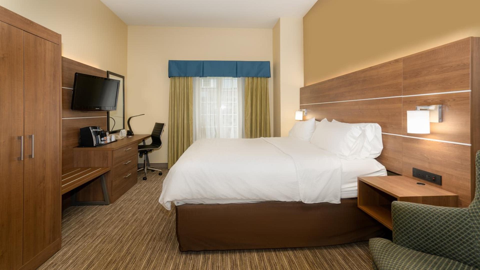 Holiday Inn Express St. Paul South - Inver Grove Heights by IHG gallery photo in Inver Grove Heights, MN — image 6