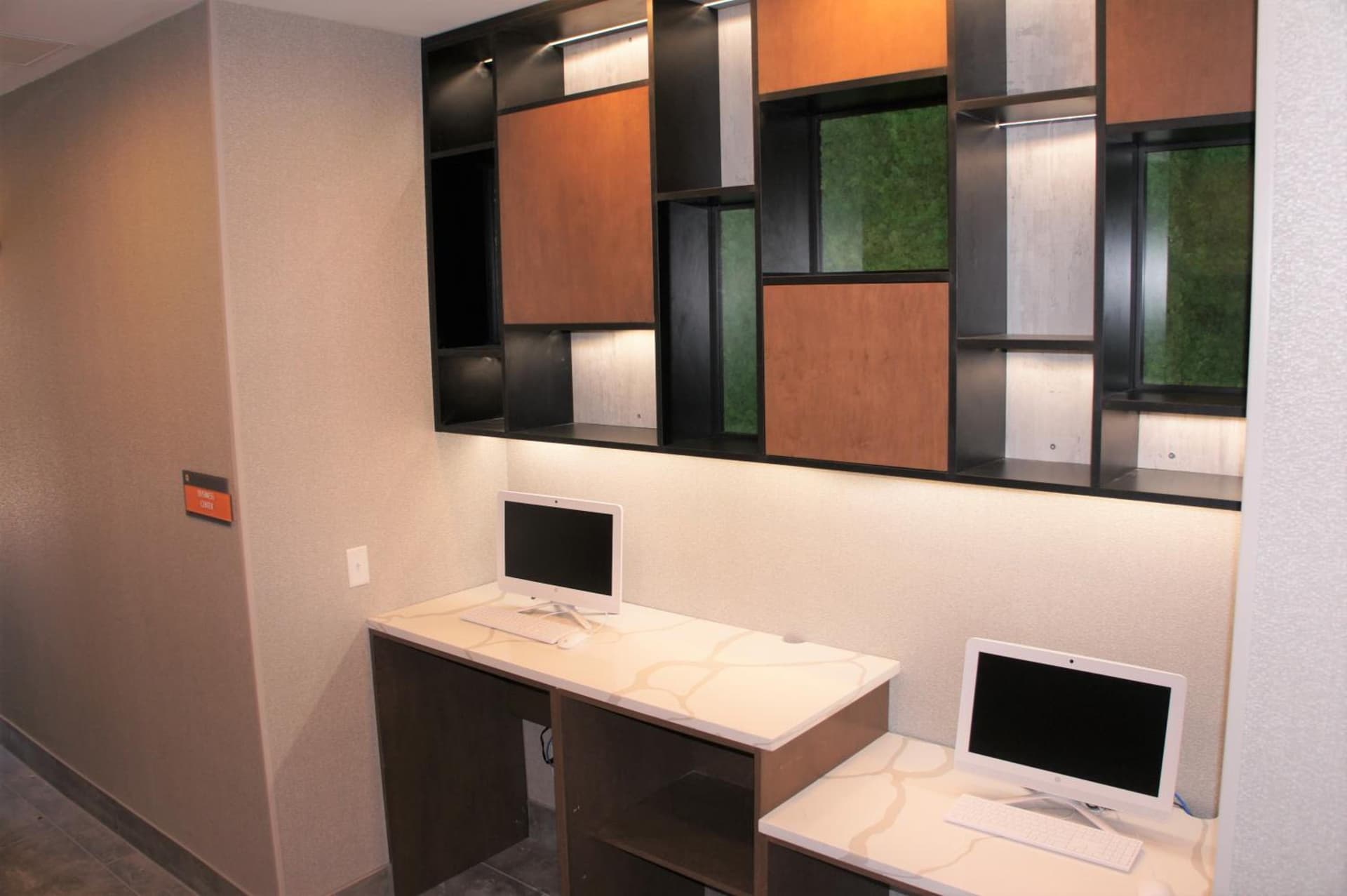 La Quinta Inn & Suites by Wyndham Marysville gallery photo in Marysville, WA — image 11