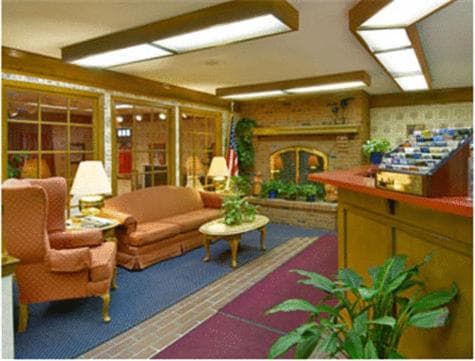 Indy Speedway Inn interior in Indianapolis, IN — gallery photo 2