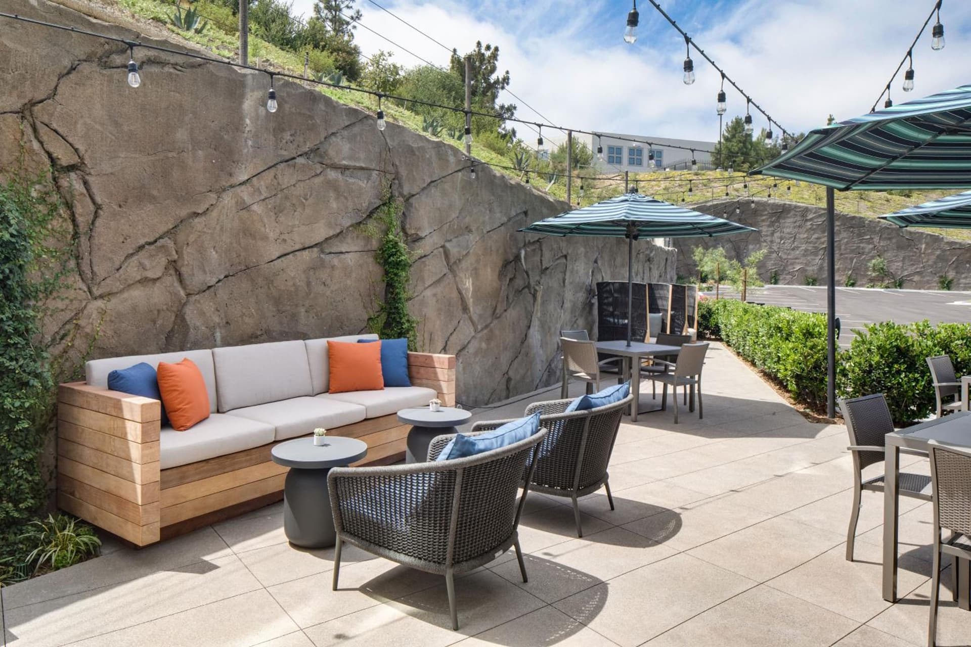 Ayres Hotel Vista Carlsbad gallery photo in Vista, CA — image 7
