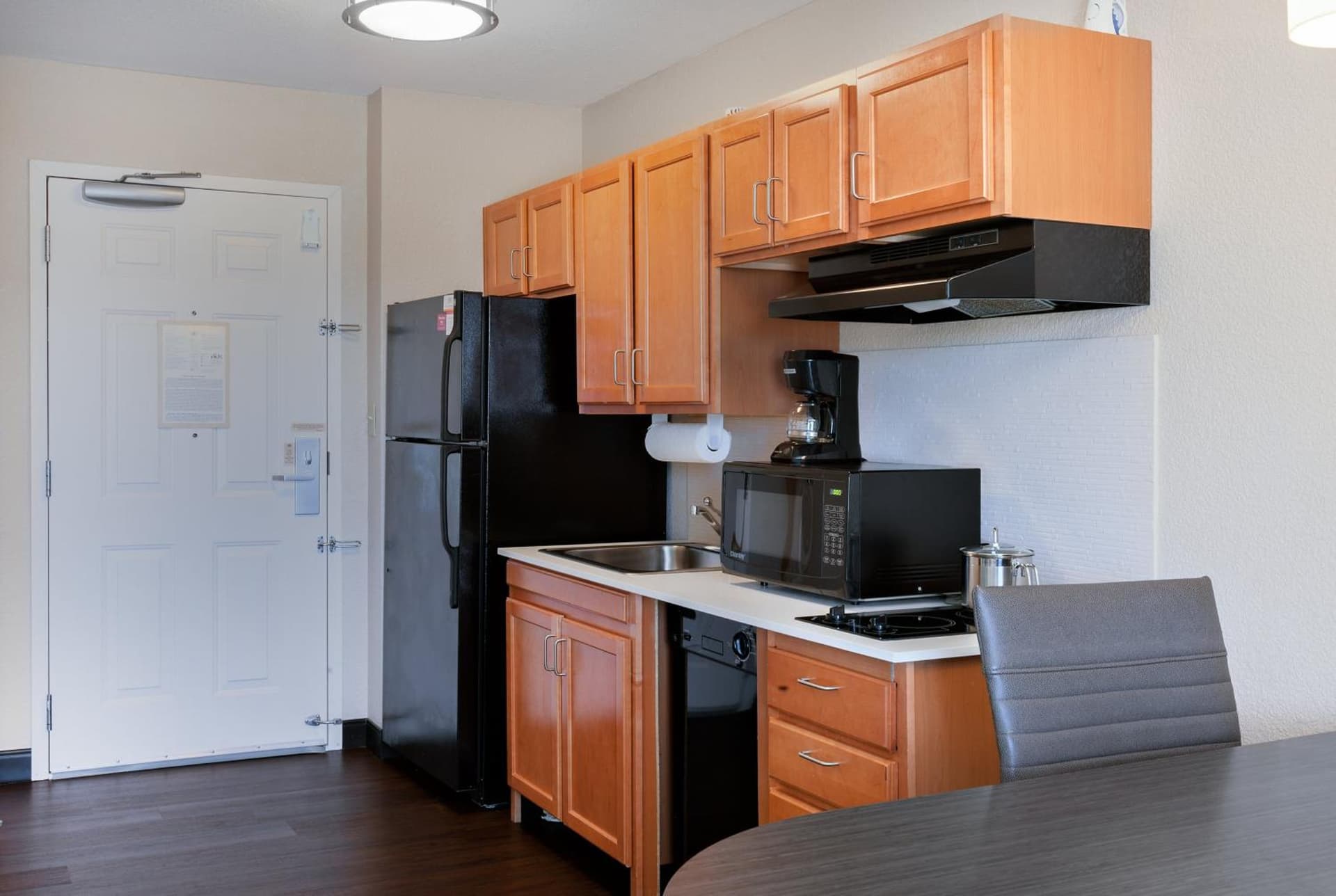 Candlewood Suites Medford by IHG gallery photo in Medford, OR — image 7