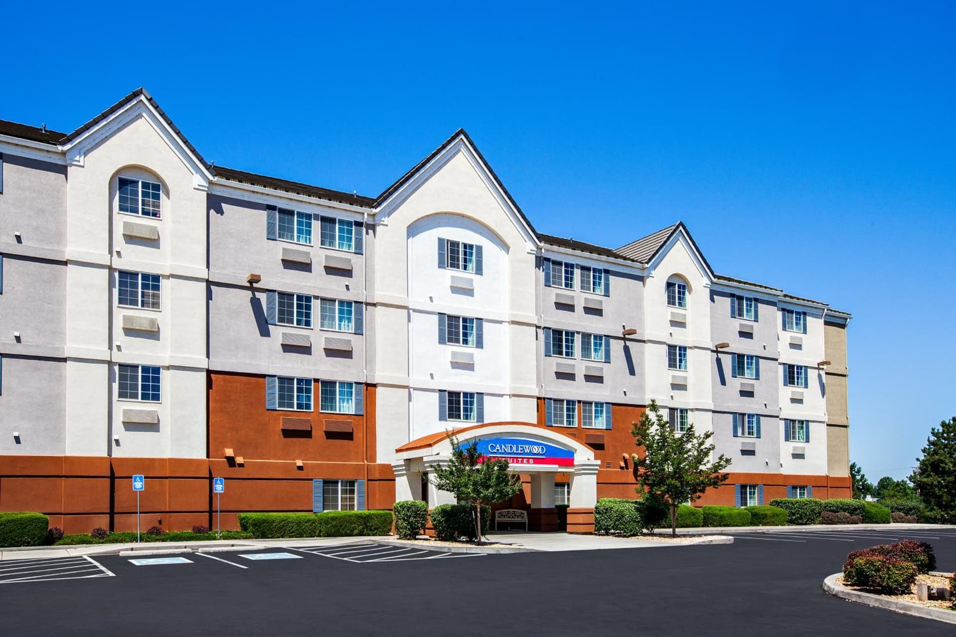 Candlewood Suites Medford by IHG gallery photo in Medford, OR — image 24
