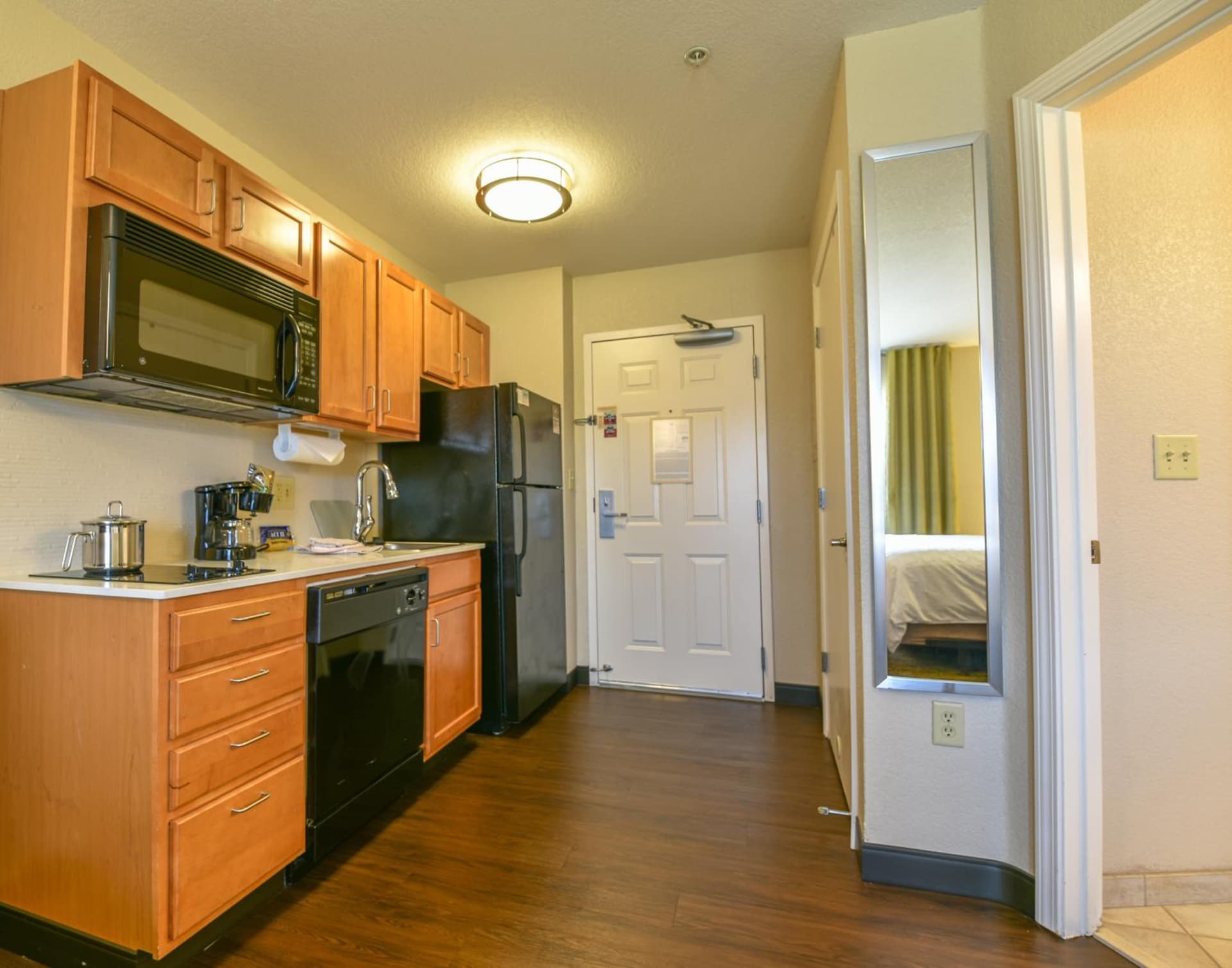 Candlewood Suites Medford by IHG gallery photo in Medford, OR — image 19