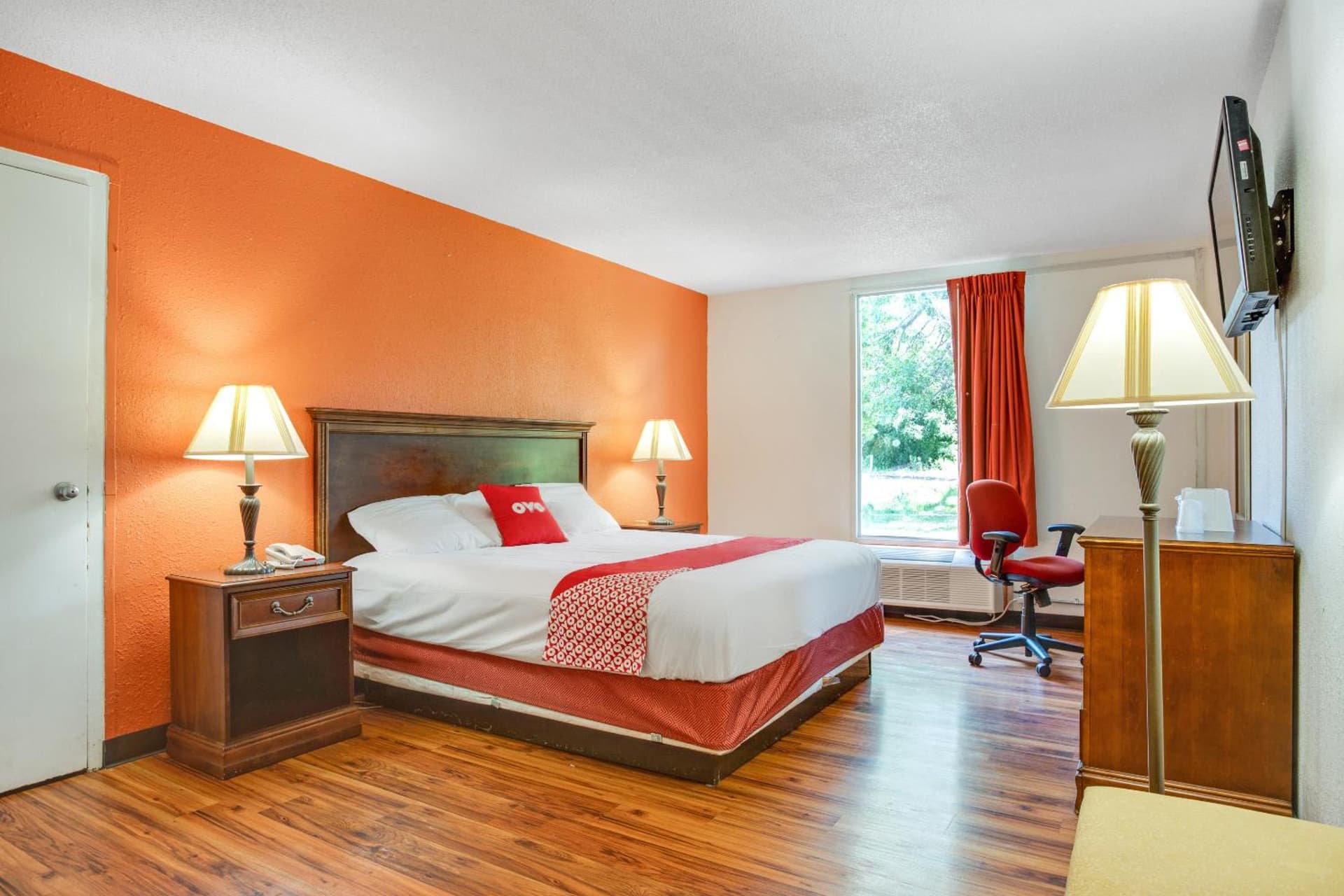 OYO Hotel Mona Lake Muskegon gallery photo in Muskegon, MI — image 23