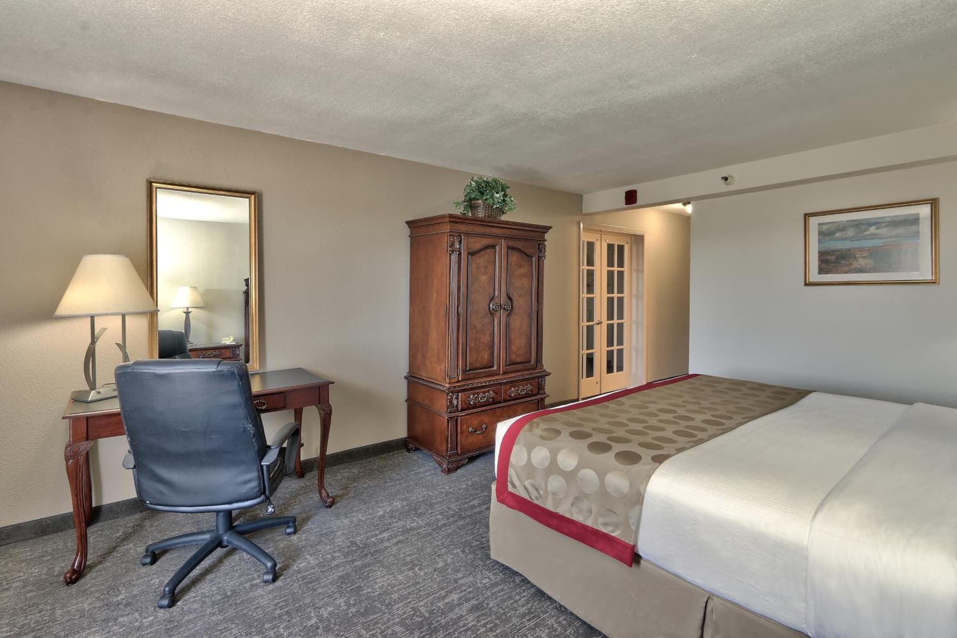 Ramada by Wyndham Albuquerque Midtown gallery photo in Albuquerque, NM — image 40