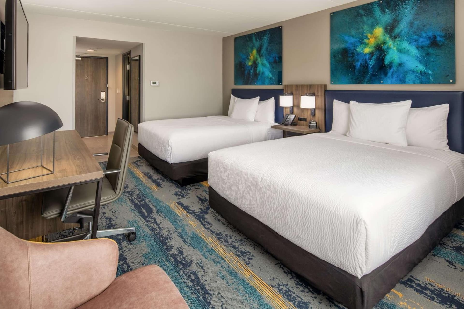 La Quinta Inn & Suites by Wyndham Spokane Downtown gallery photo in Spokane, WA — image 9