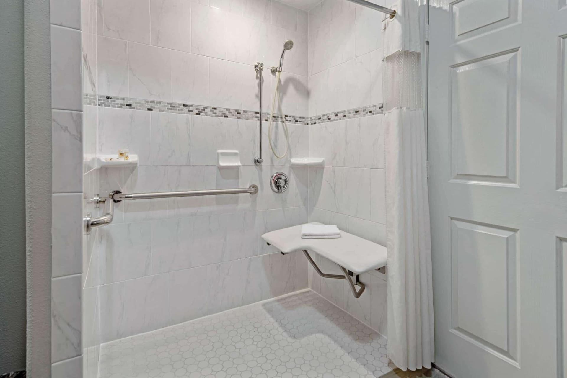 La Quinta by Wyndham Brownsville North gallery photo in Brownsville, TX — image 45
