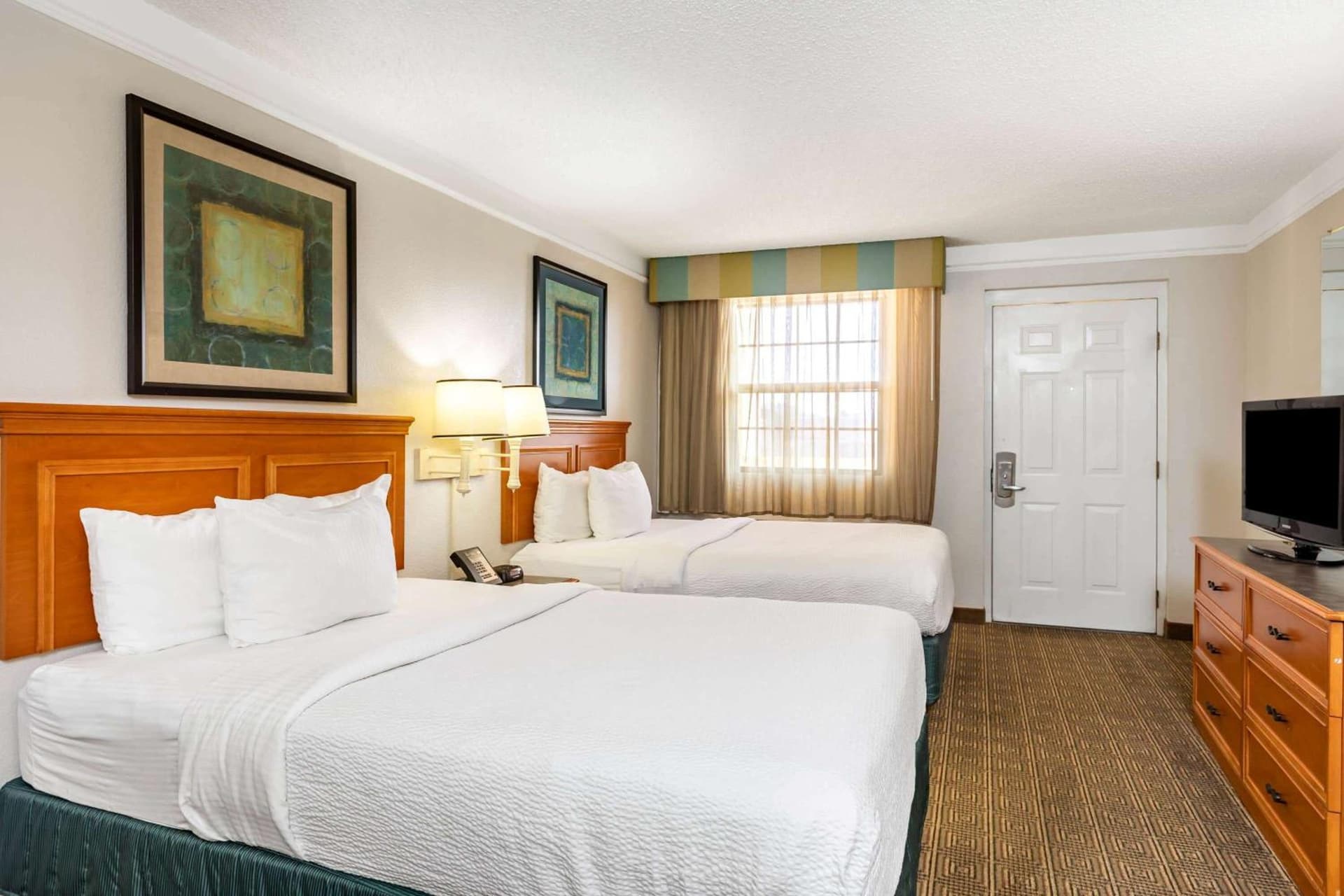 La Quinta Inn by Wyndham El Paso West gallery photo in El Paso, TX — image 12